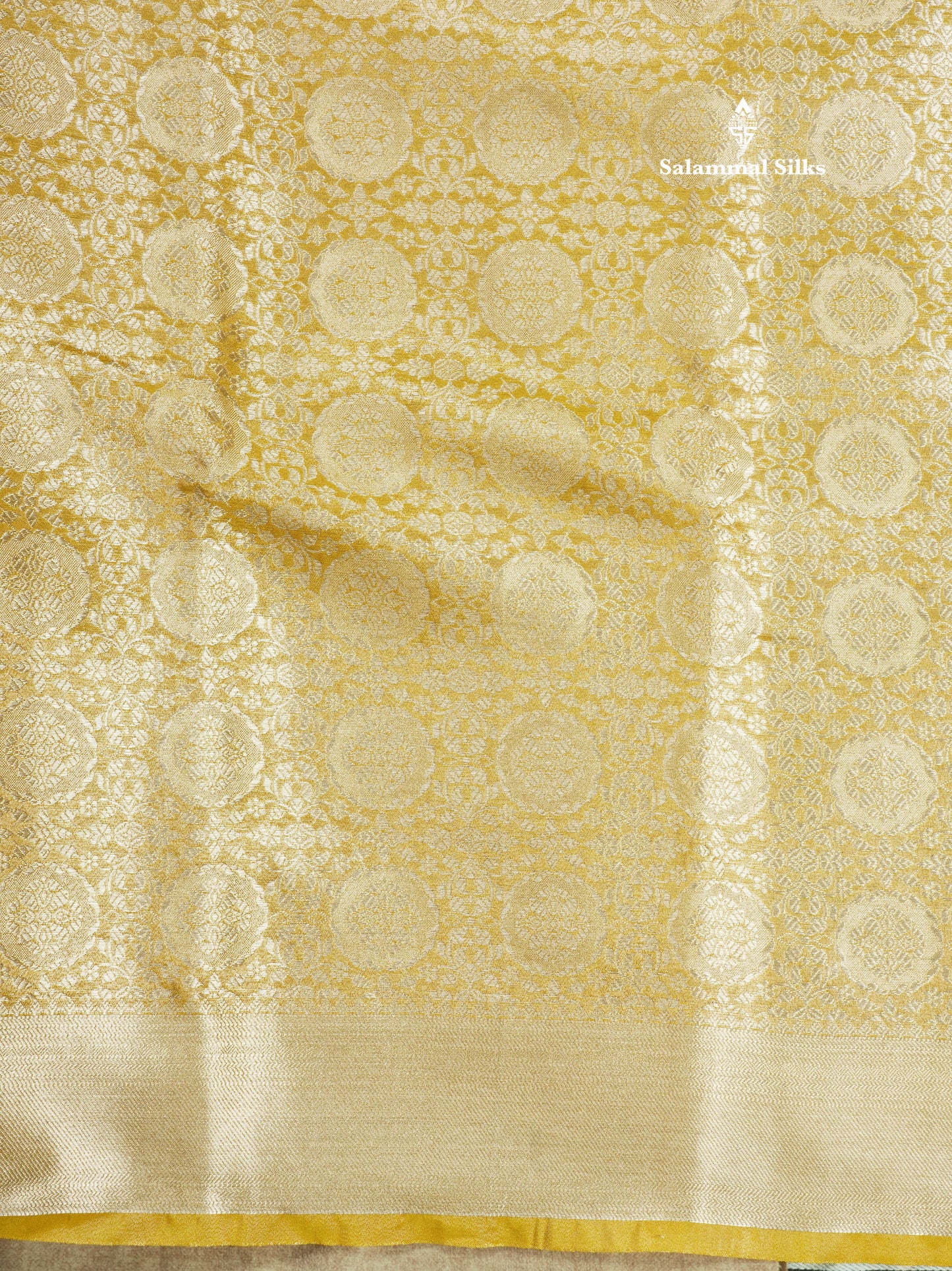Beautiful Parrot Green Grand Tissue Banaras Fancy Saree With Self Border