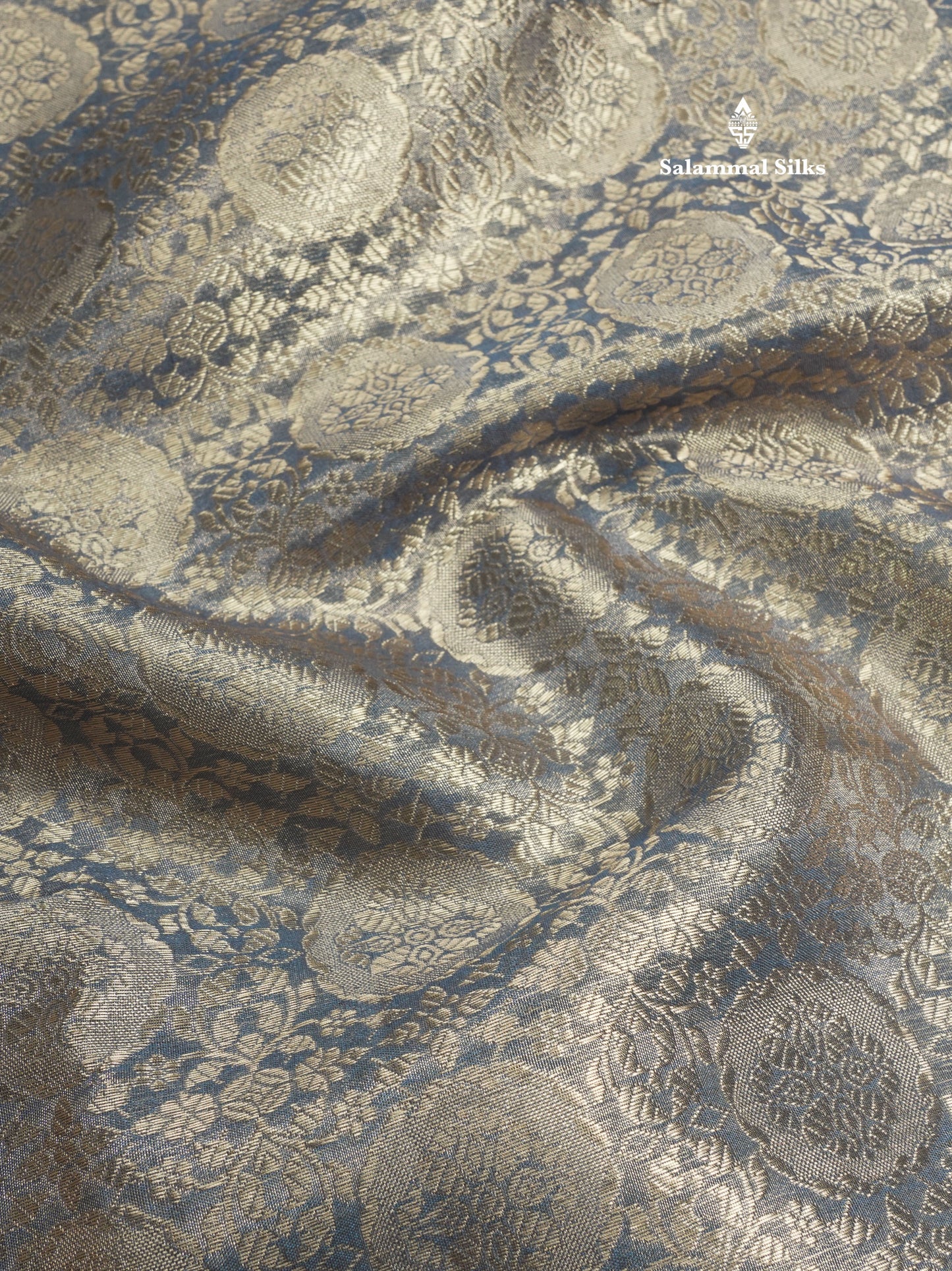 Beautiful Parrot Green Grand Tissue Banaras Fancy Saree With Self Border