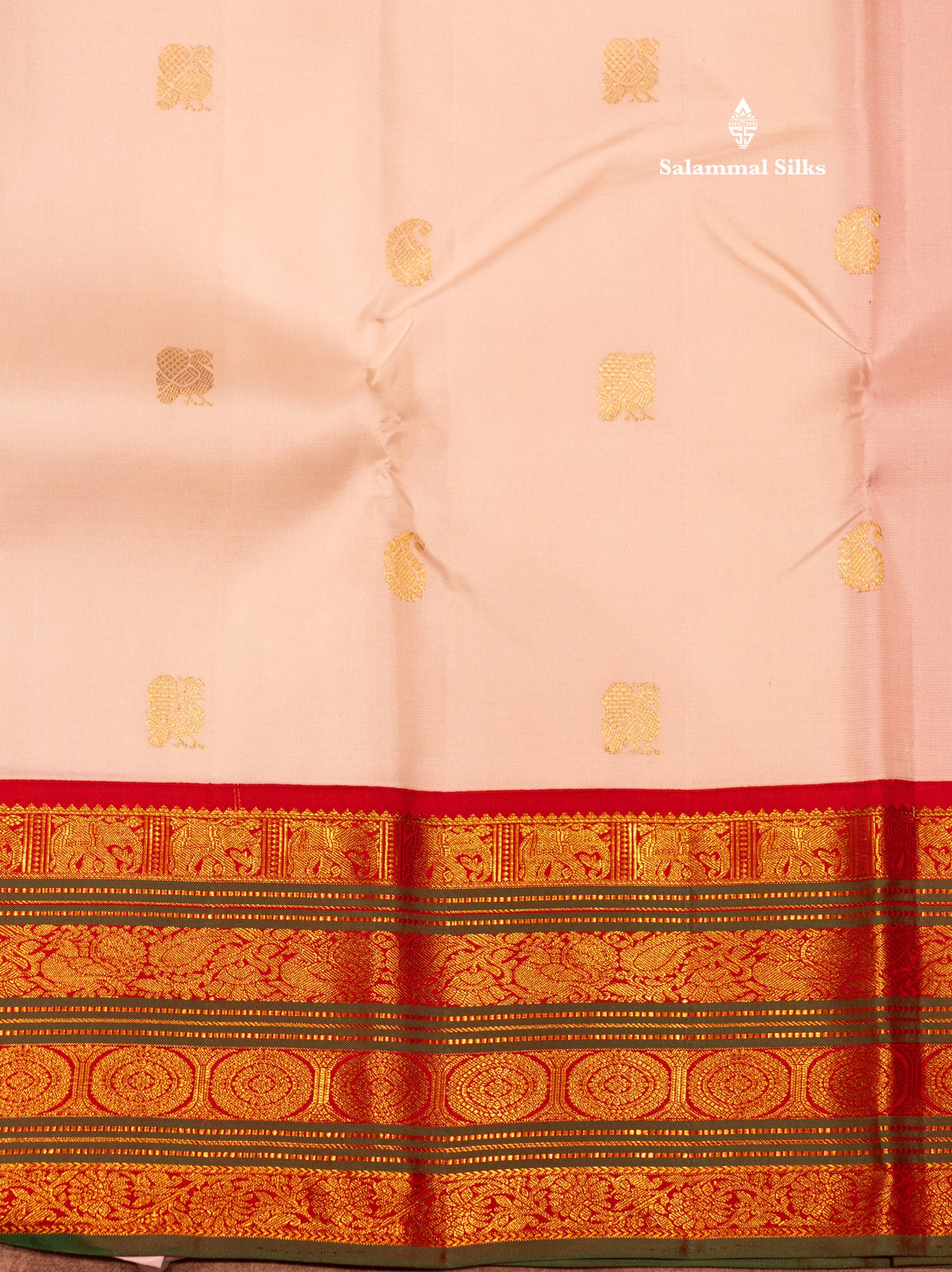White Colour Pure Kanjivaram Silk Saree With Traditional Red Double Border