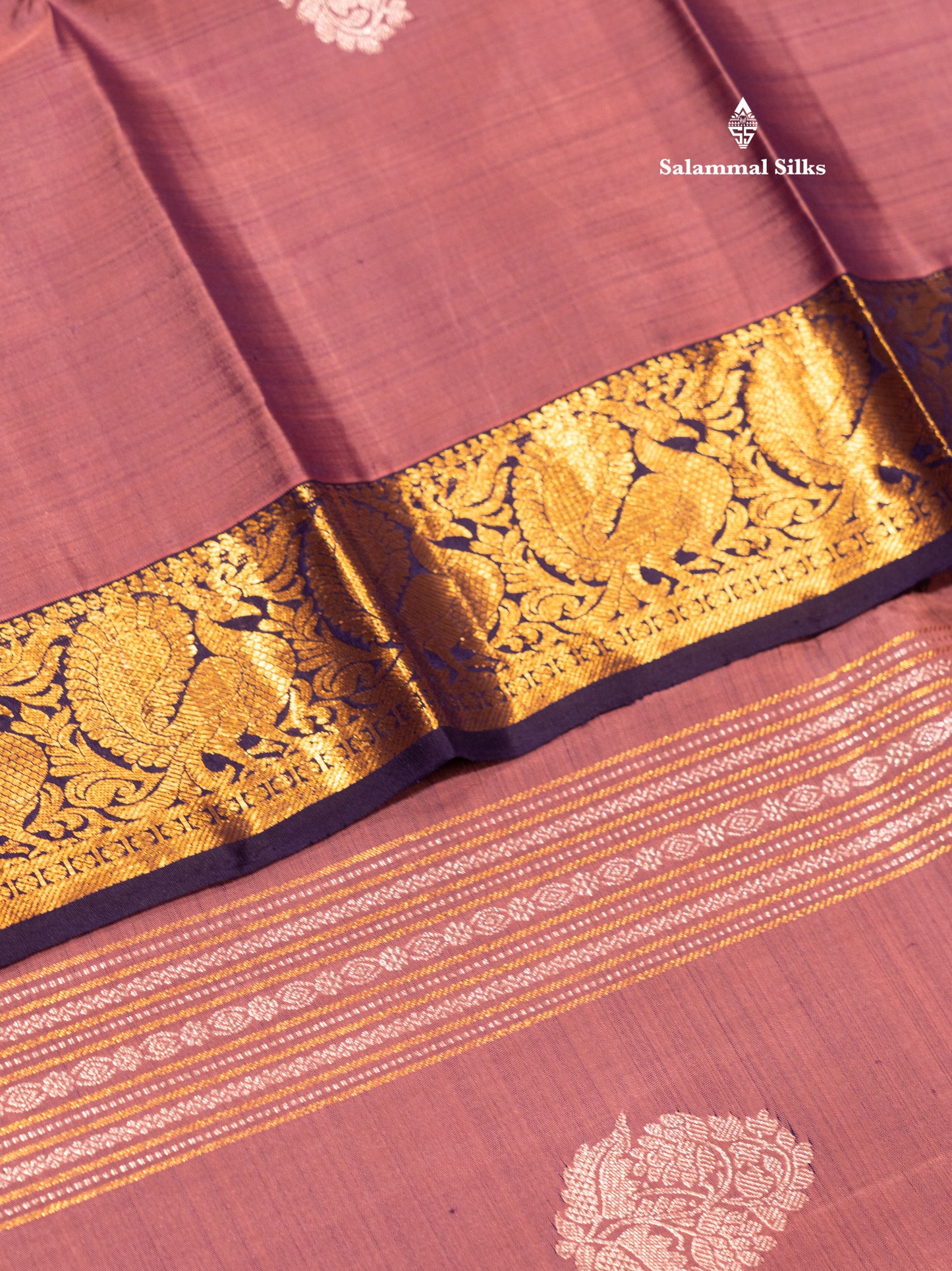 Kanjivaram Beautiful onion pink Colour Pure Silk Saree With Navy Blue Border