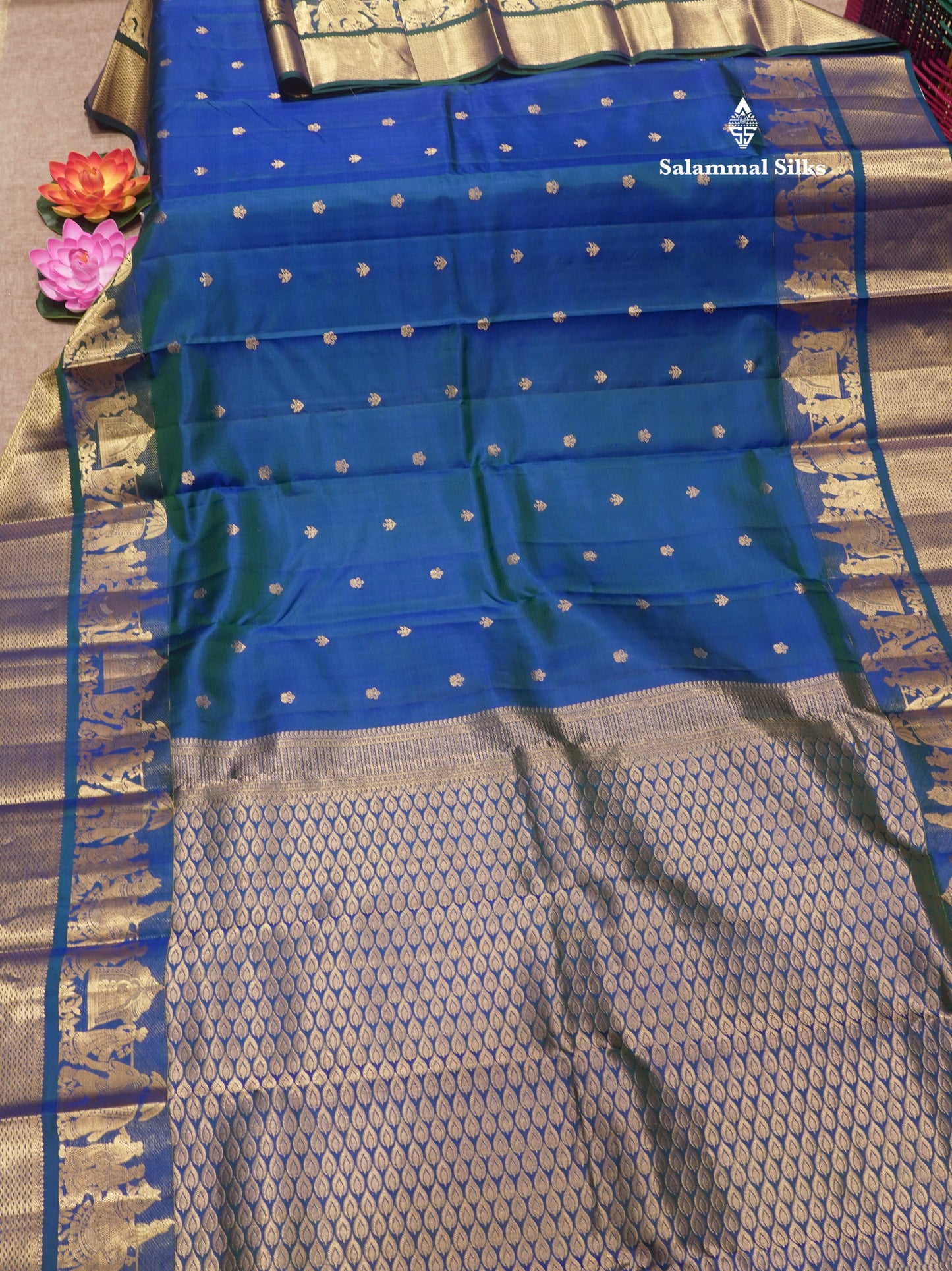 Peacock Blue Colour Pure Kanjivaram Silk Saree with Pallakku Border