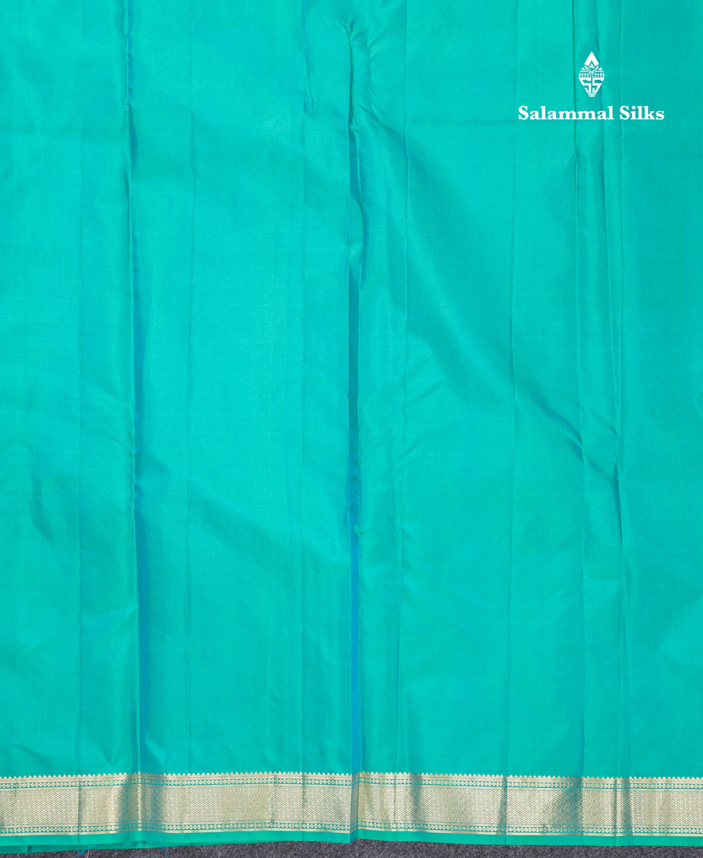 Beautiful Dual Tone Sapphire Green Pure Kanjivaram Silk Saree With Traditional Small Border