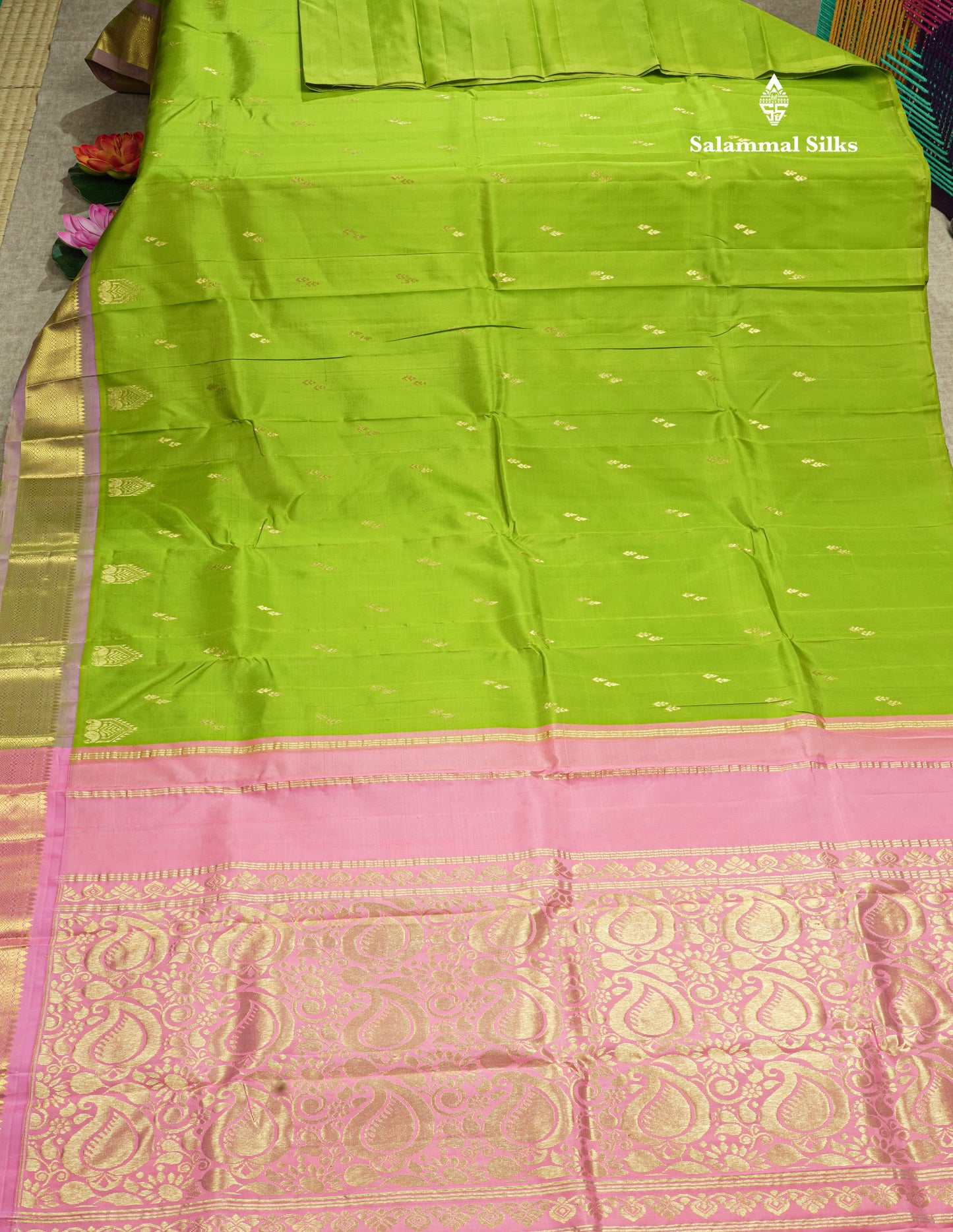 Pista Green Pure Kanjivaram Silk Saree With One Side Traditional Border