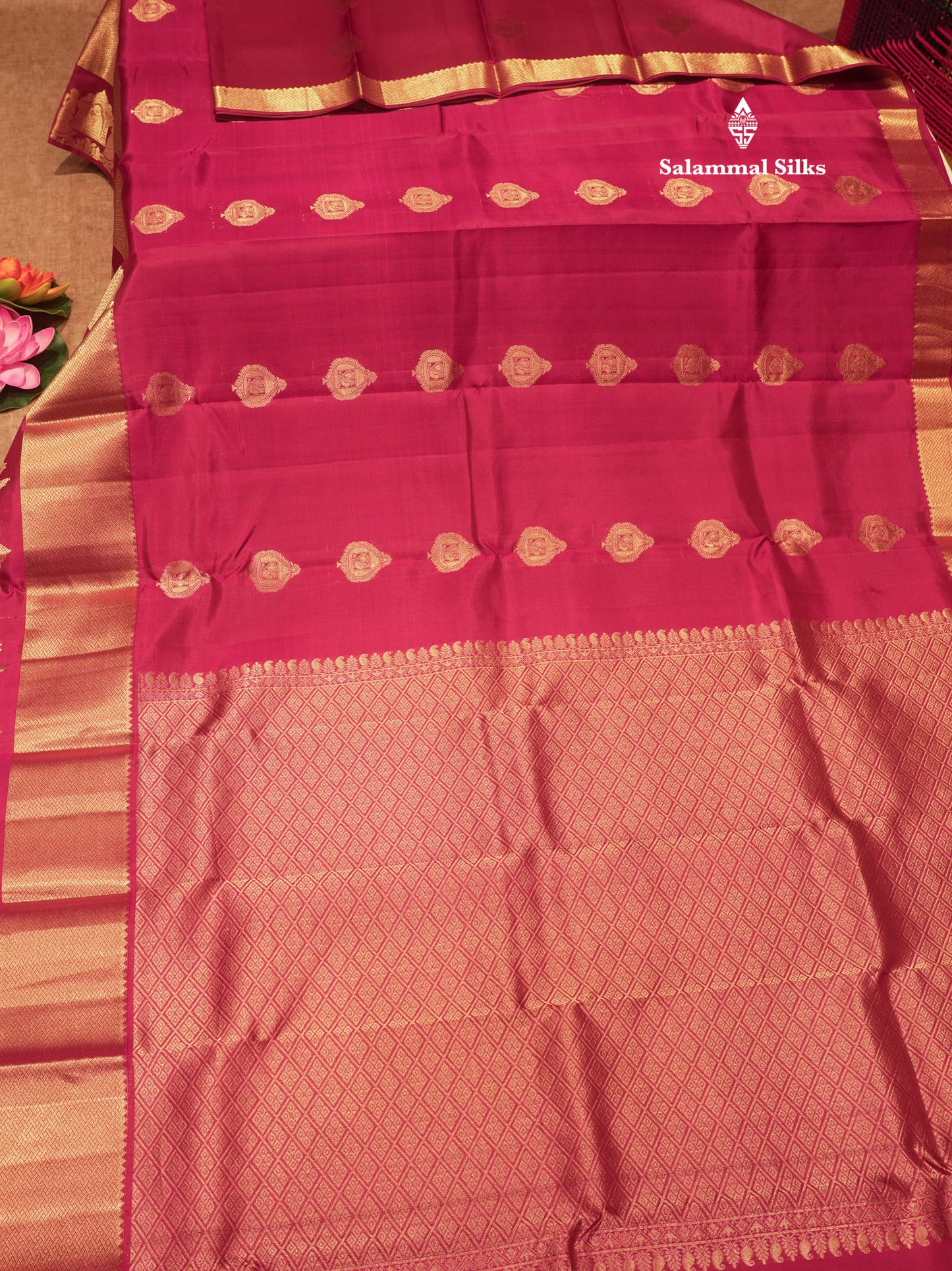 Magenta Pink Colour Pure Kanjivaram Silk Saree with Pallakku Border