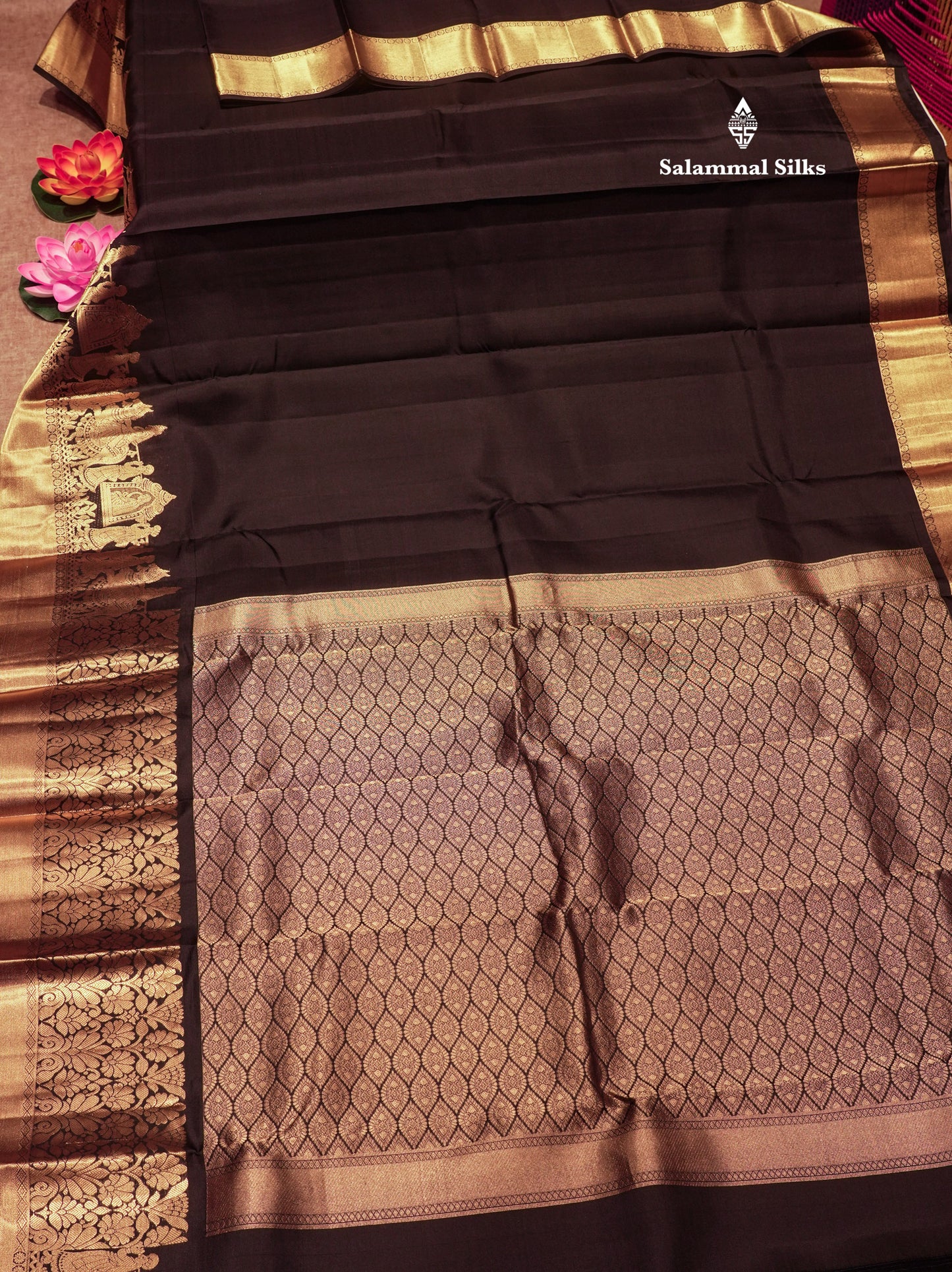 Black Colour Plain Pure Kanjivaram Silk Saree with Pallakku Border