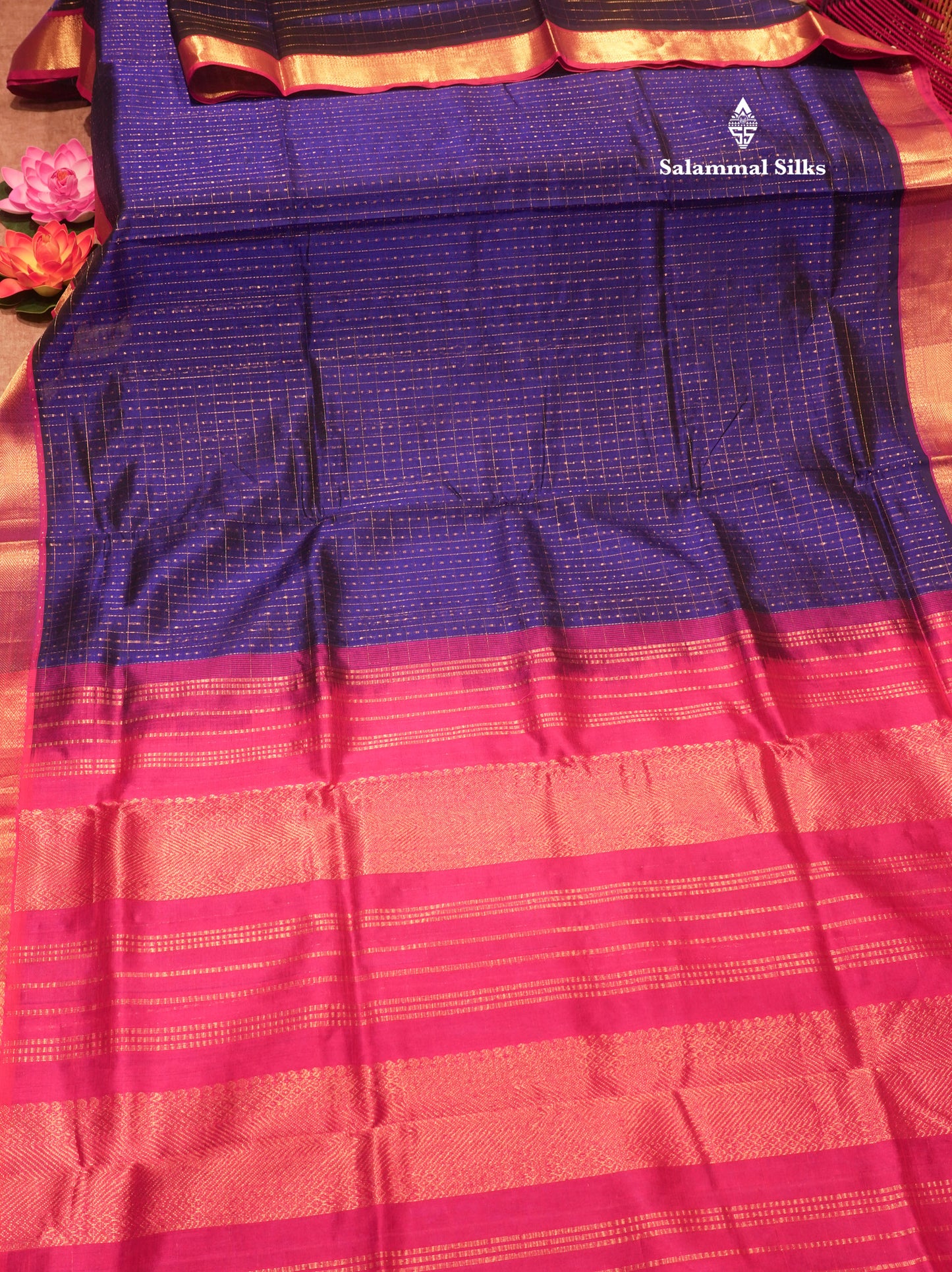 Lakshadeepam Violet Colour Pure Silk Cotton Saree With Contrast Parrot Green Border