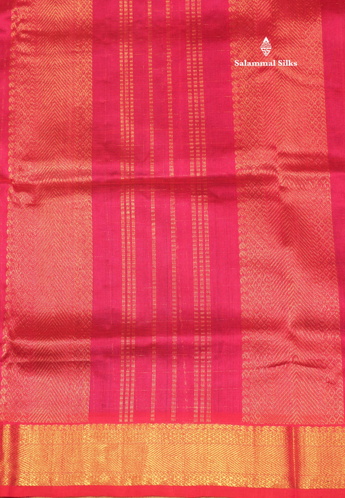 Lakshadeepam Violet Colour Pure Silk Cotton Saree With Contrast Parrot Green Border