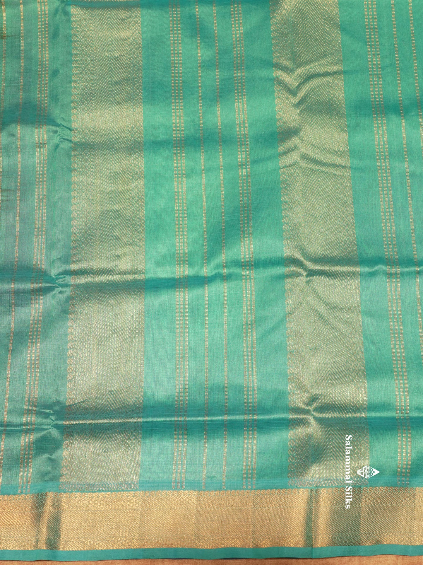 Lakshadeepam Violet Colour Pure Silk Cotton Saree With Contrast Parrot Green Border