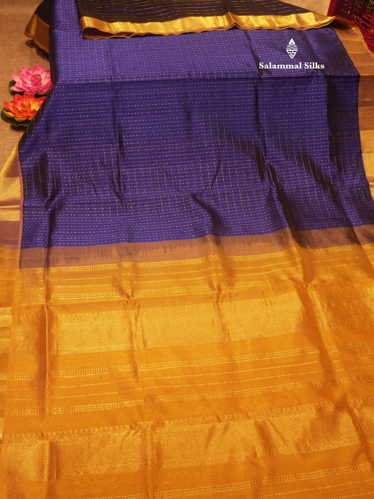 Lakshadeepam Violet Colour Pure Silk Cotton Saree With Contrast Parrot Green Border