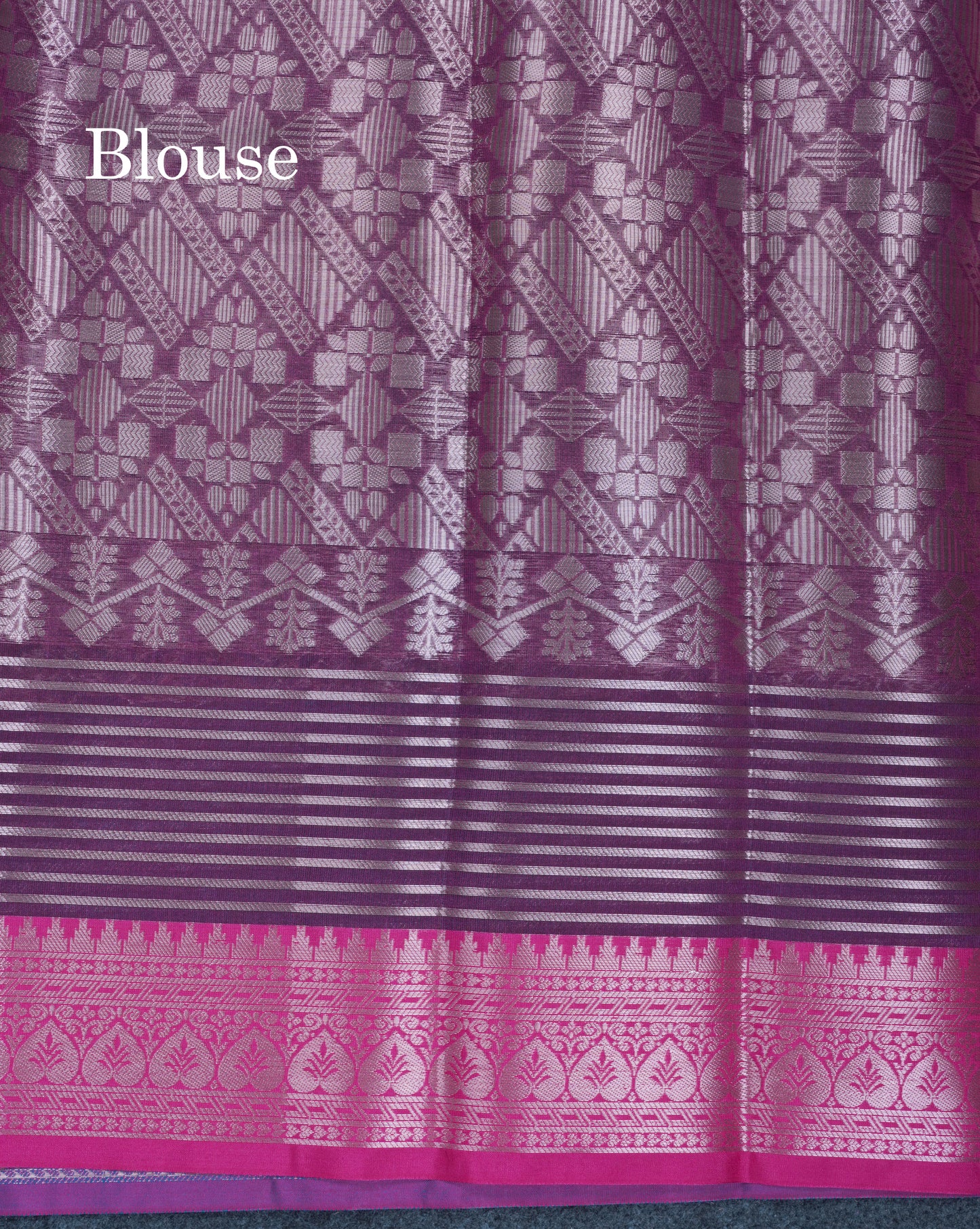 Bottle Green Semi Soft Silk Saree With Contrast Magenta Small Border