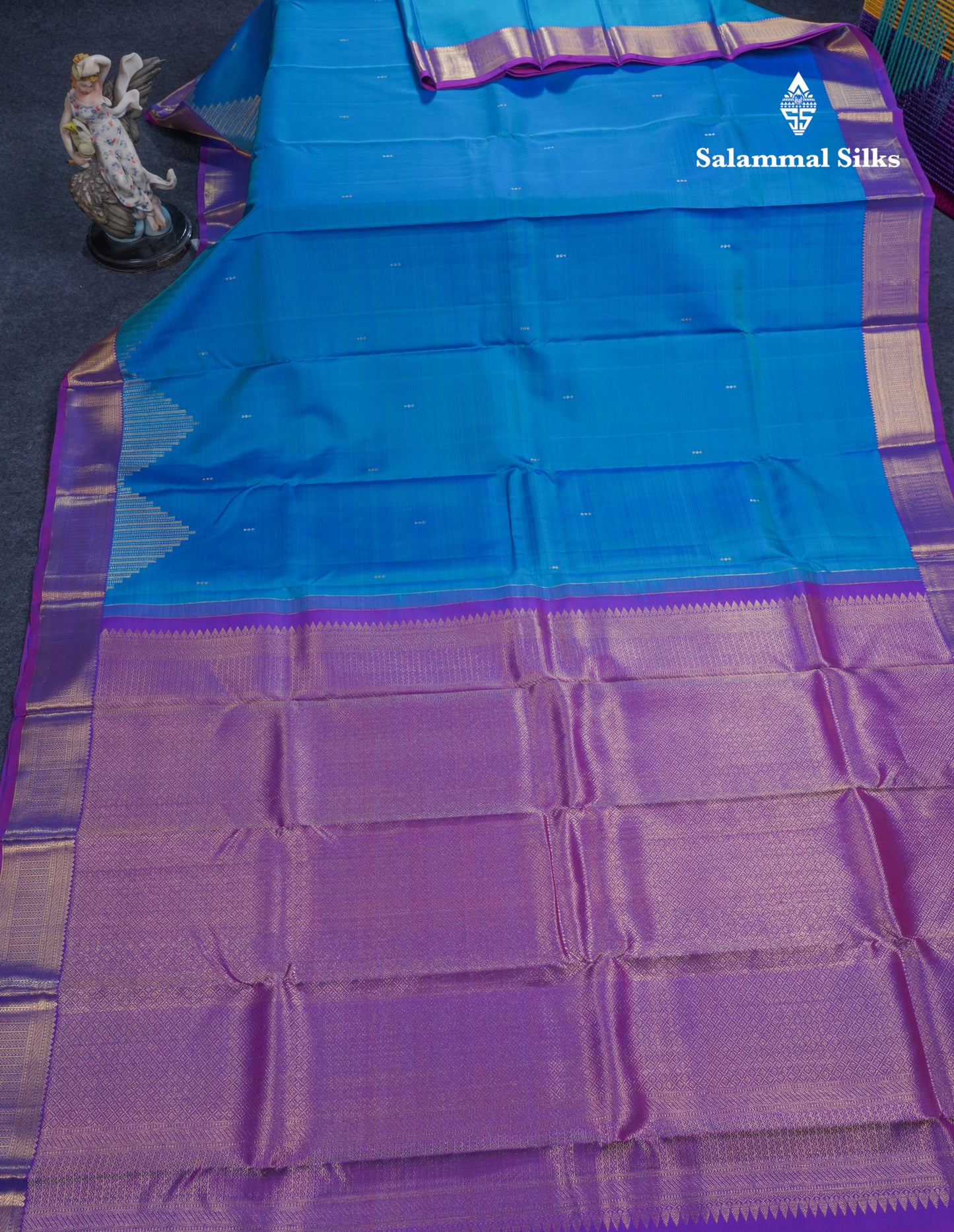 Dual Tone Peacock Blue Pure Kanjivaram Silk Saree With Contrast Vadamalli Small Border