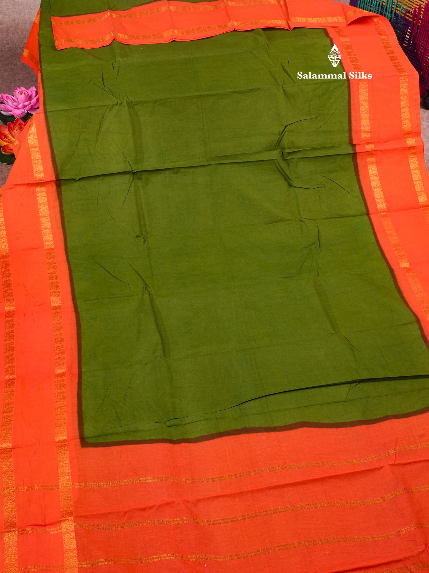 Reddish Pink Pure Sungudi Cotton Saree With Contrast Sapphire Green Gap Border