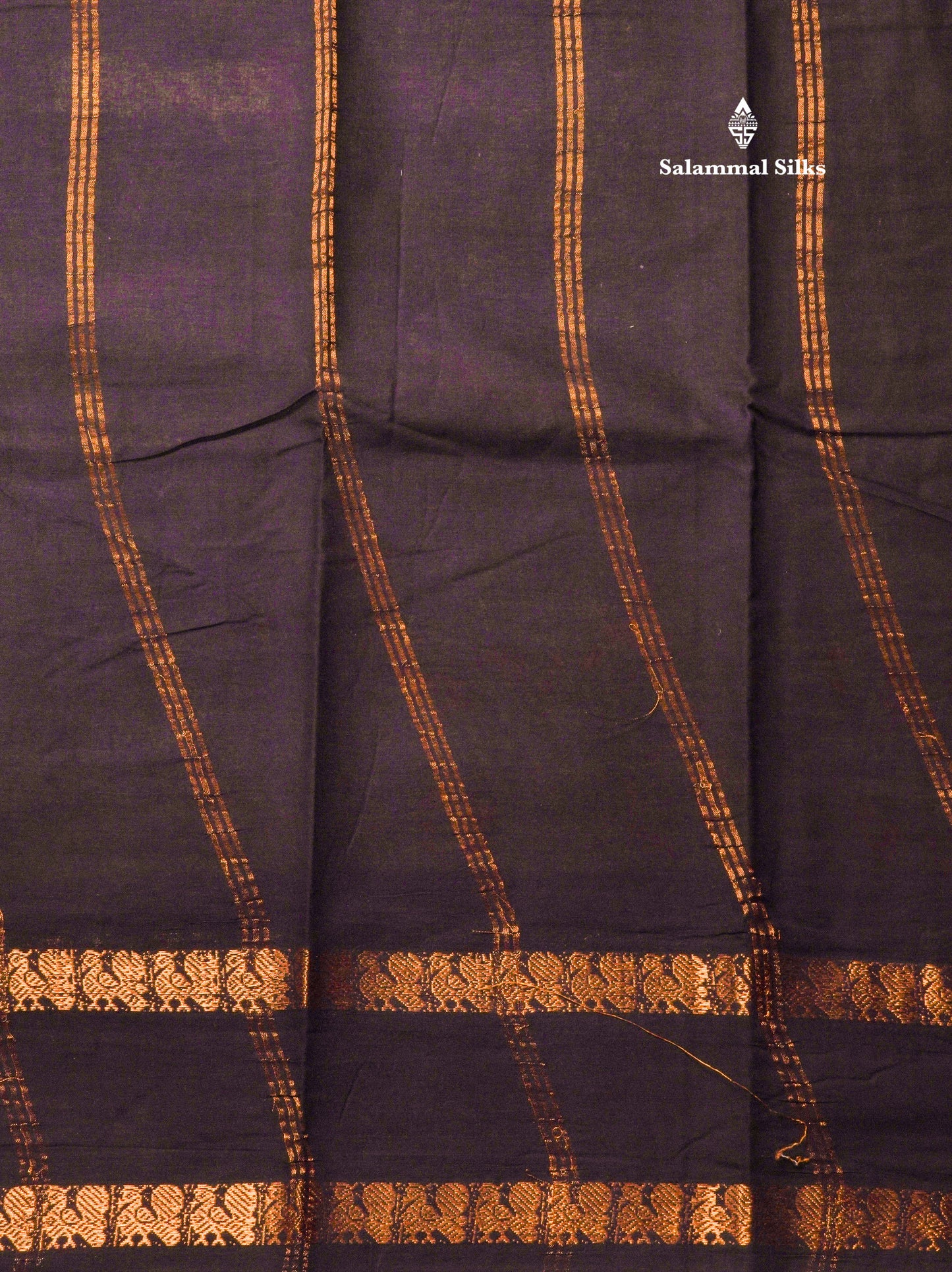Reddish Pink Pure Sungudi Cotton Saree With Contrast Sapphire Green Gap Border