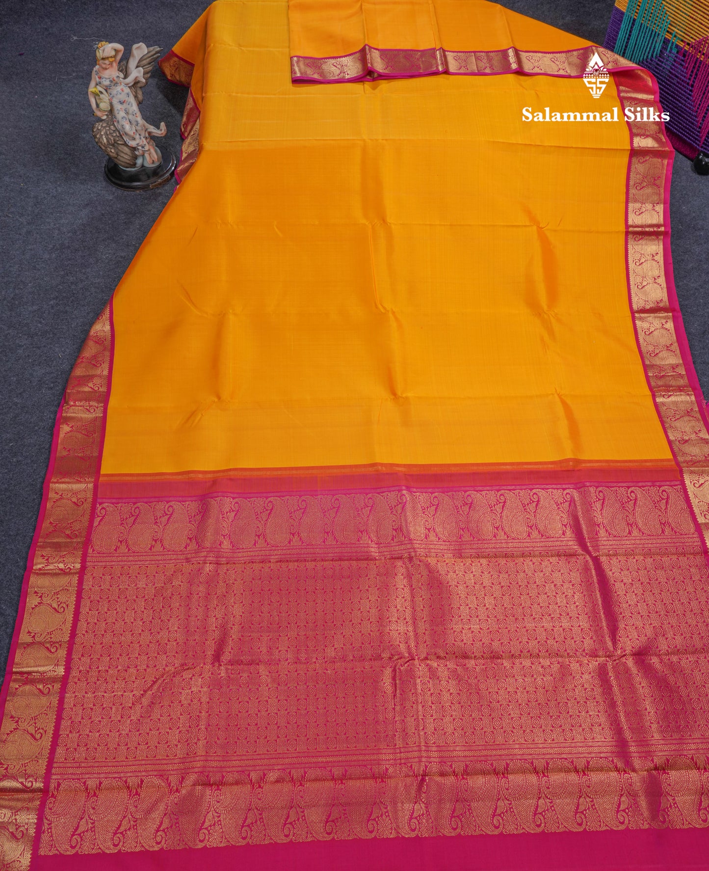 Korvai Mango Yellow Plain Pure Kanjivaram Silk Saree With Contrast Pink Traditional Small Border
