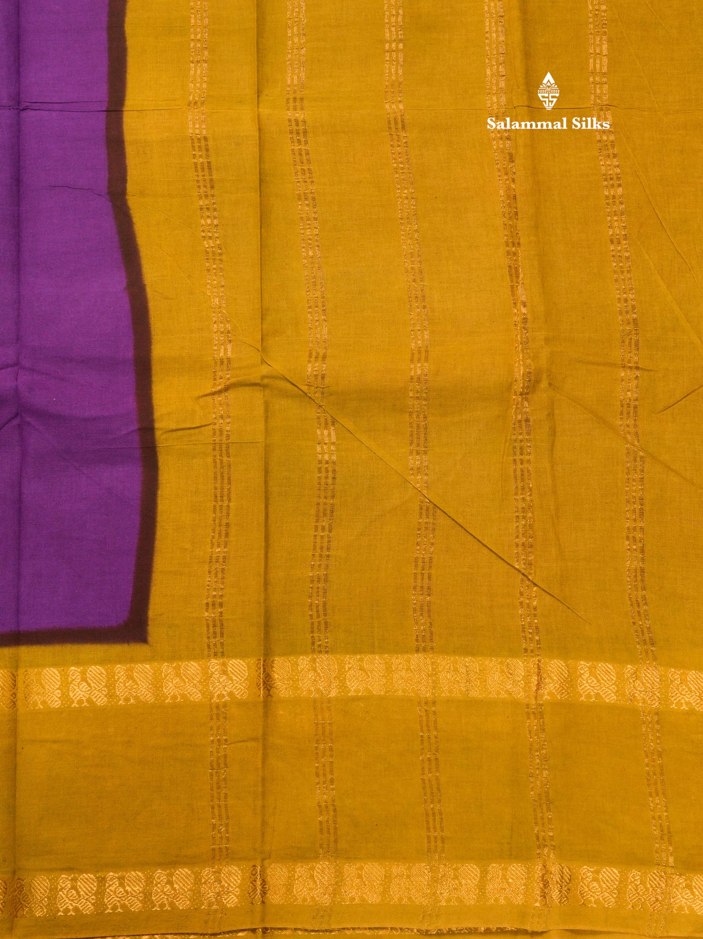 Reddish Pink Pure Sungudi Cotton Saree With Contrast Sapphire Green Gap Border