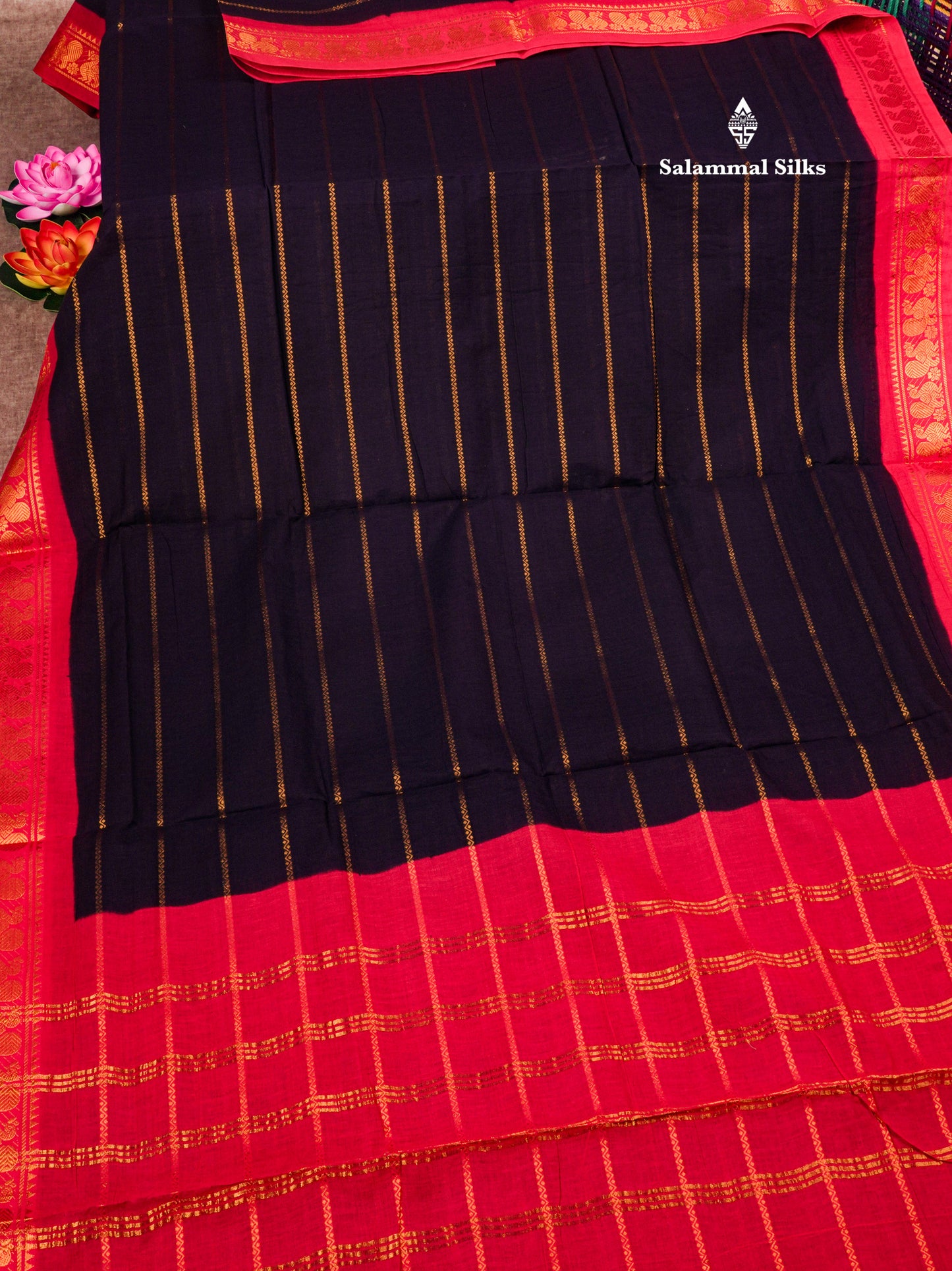 Beautiful Black Pure Sungudi Cotton Saree With Contrast Lavender Border