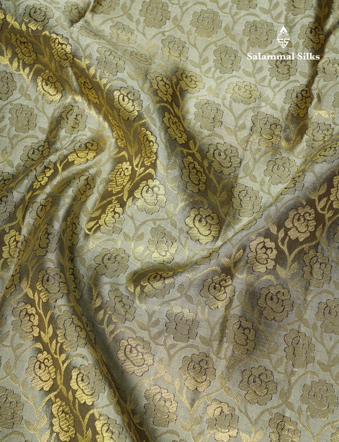 Light Grey Bridal Pure Kanjivaram Silk Saree With Contrast Magenta Border