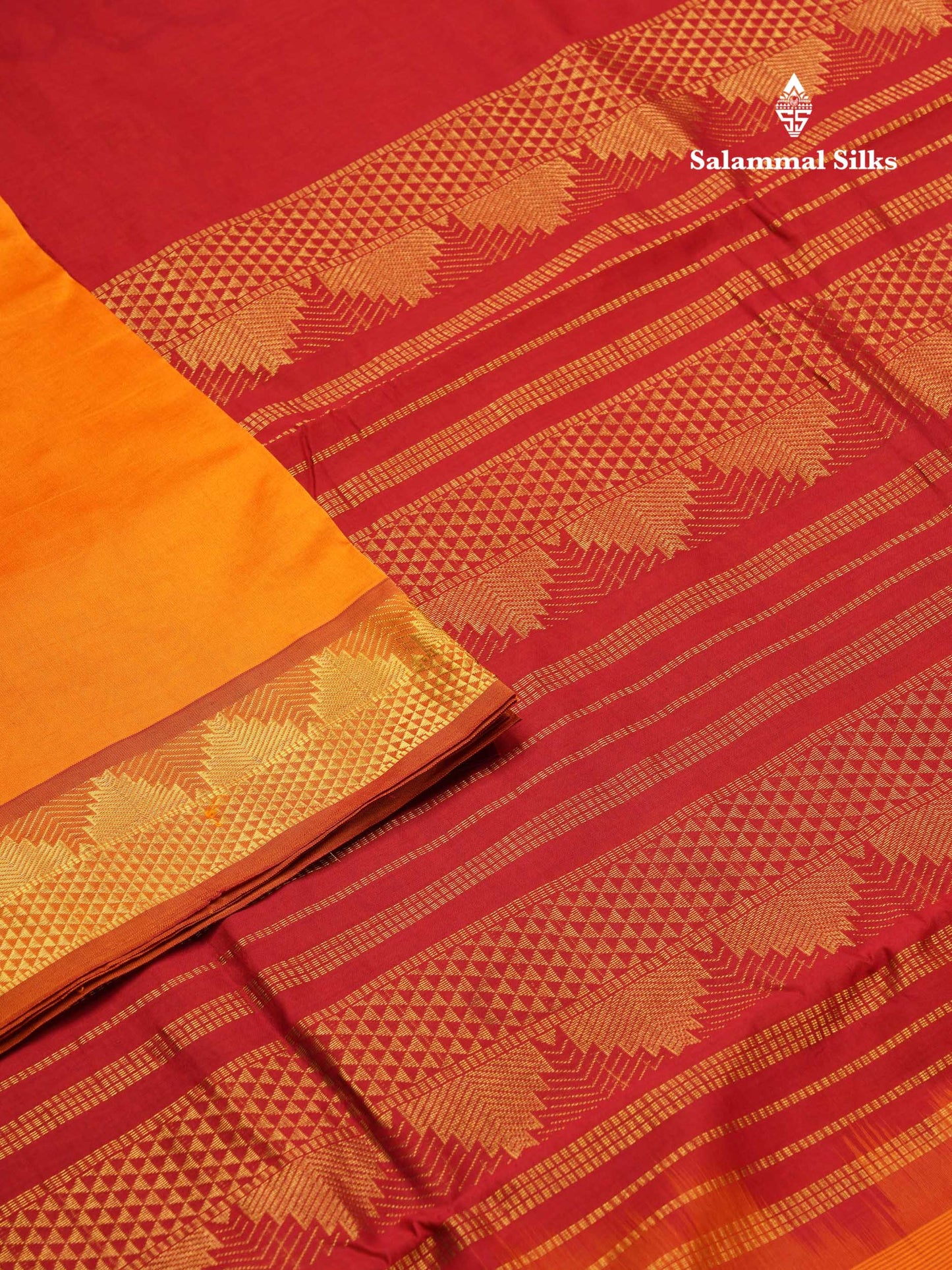 Beautiful Dual Tone Pinkish Peach Plain 10 Yards Semi Silk Cotton Saree With Traditional Border