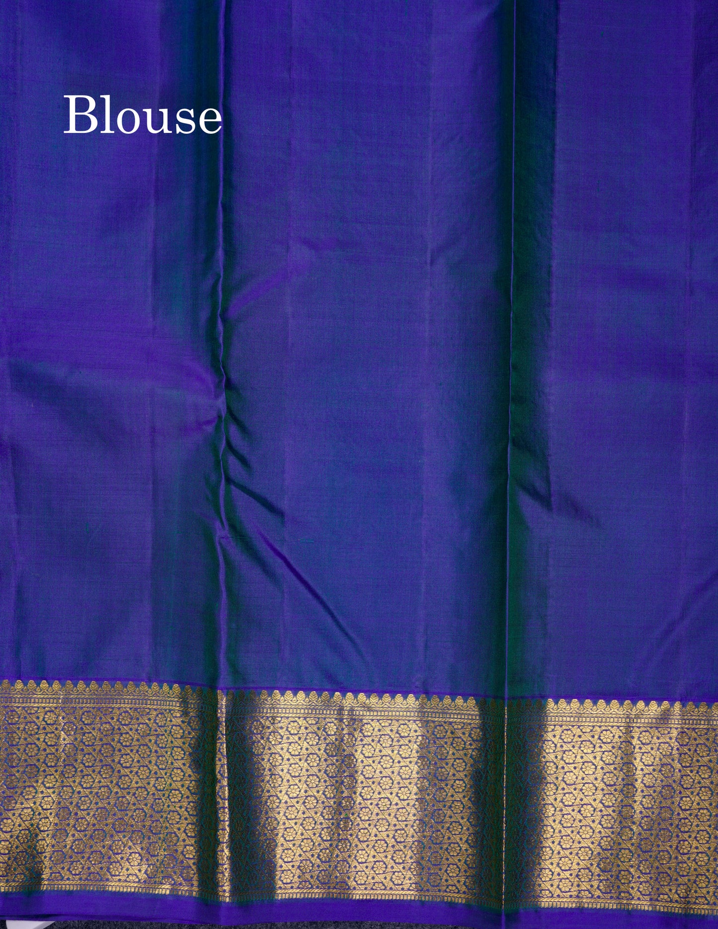 Beautiful Green Bridal Pure Kanjivaram Silk Saree With Contrast Navy Blue Traditional Border