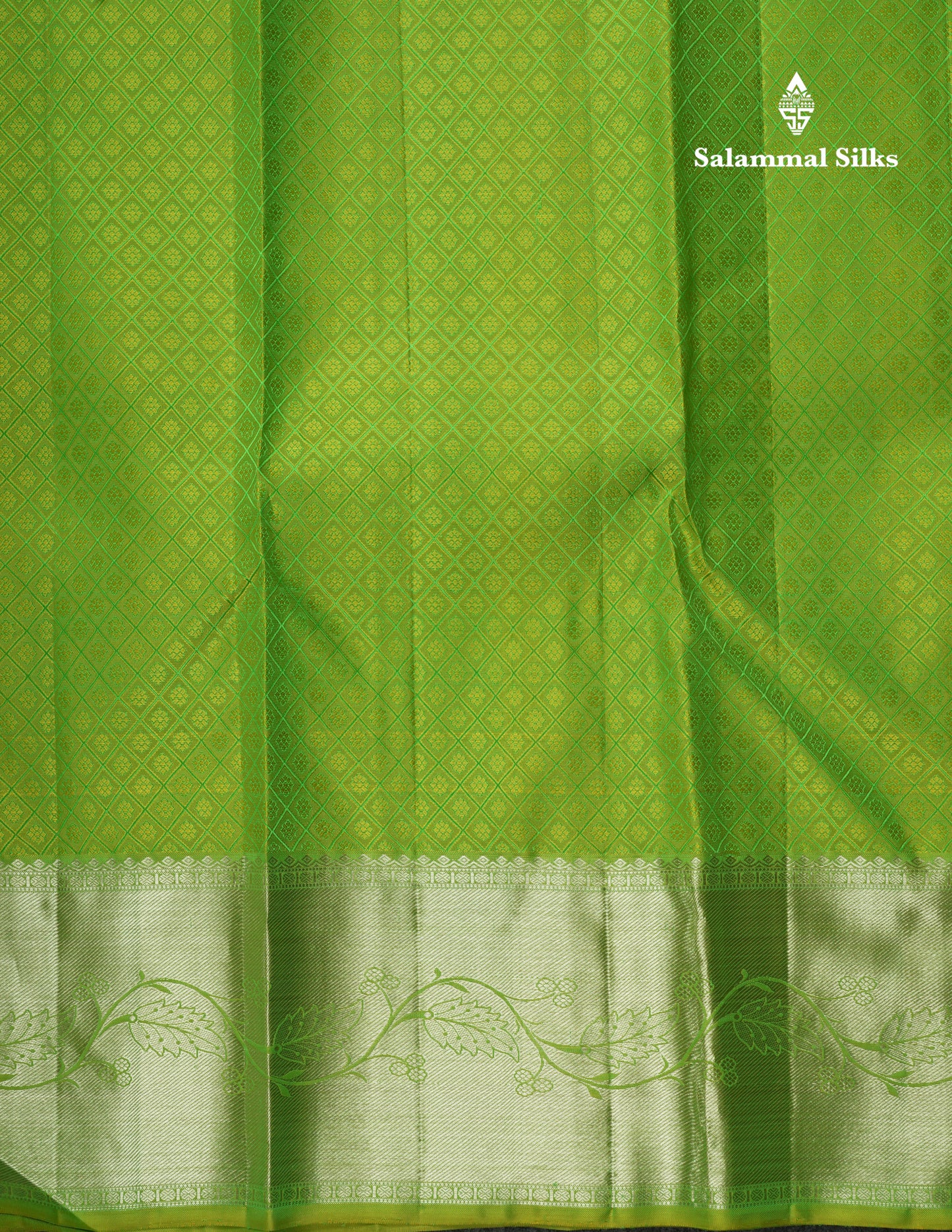 Dual Tone Light Green Bridal Pure Kanjivaram Silk Saree With Contrast Green Border