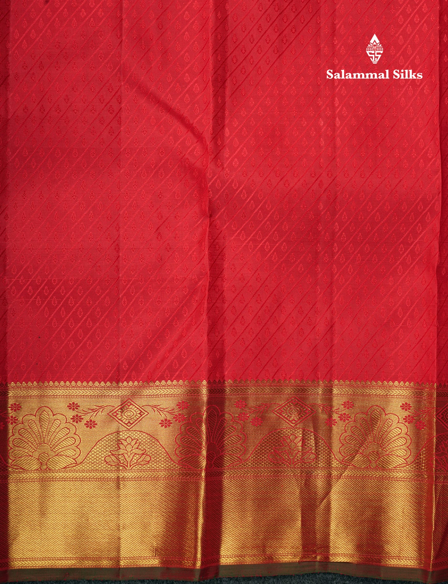 Tomato Red Color Pure Kanjivaram Silk Saree with Contrast Blouse