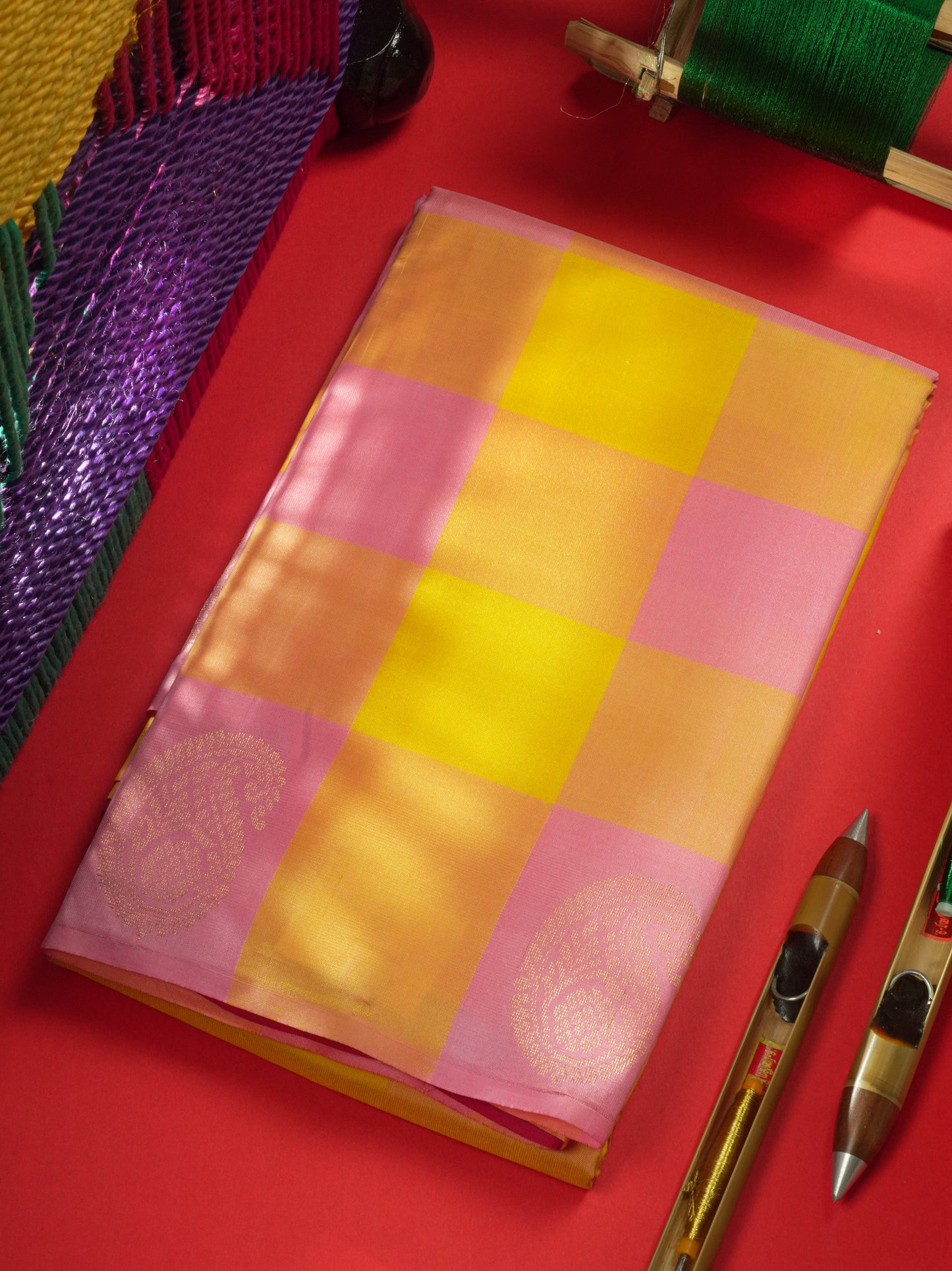 Paalum Pazham Checks Pure Kanjivaram Silk Saree With Contrast Pink Blouse