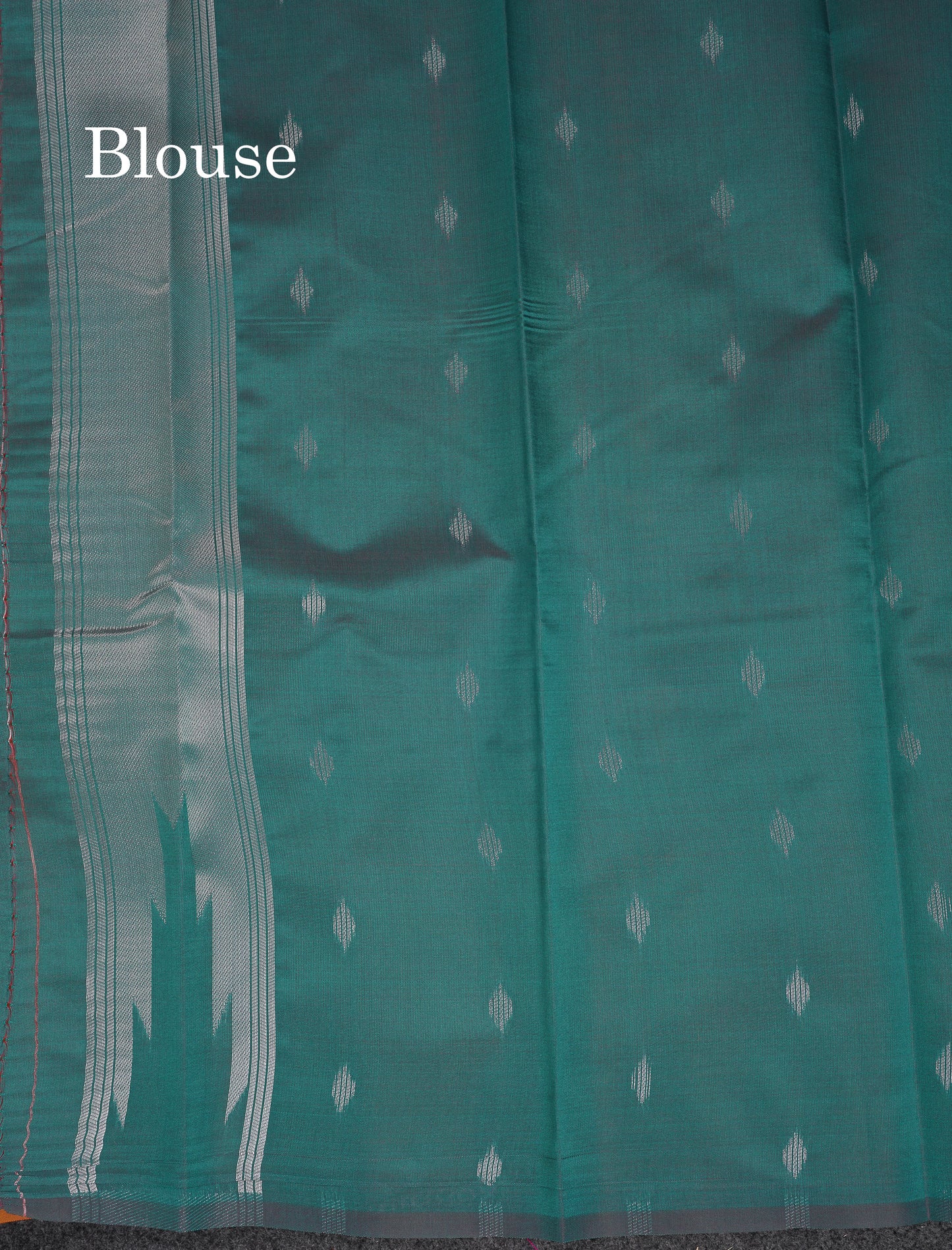 Beautiful Light Purple Malli Mogu Butta Semi Silk Saree With Traditional Temple Border