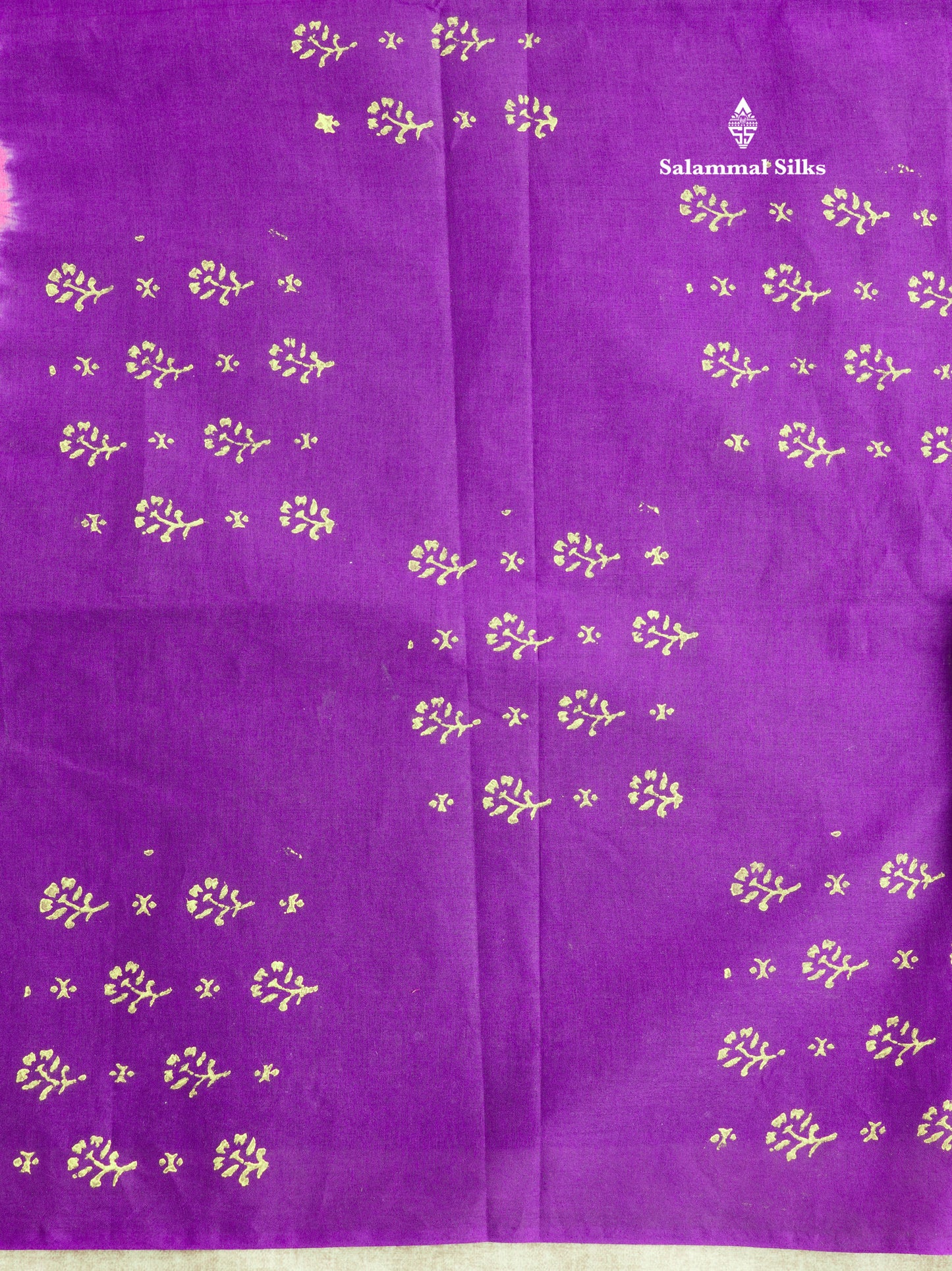 White Batik Print Sungudi Pure Cotton Saree With Contrast Grey Border