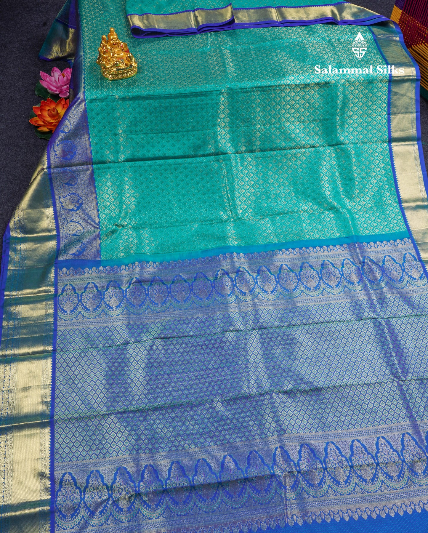 Sapphire Green Bridal Pure Kanjivaram Silk Saree With Contrast Royal Blue Border