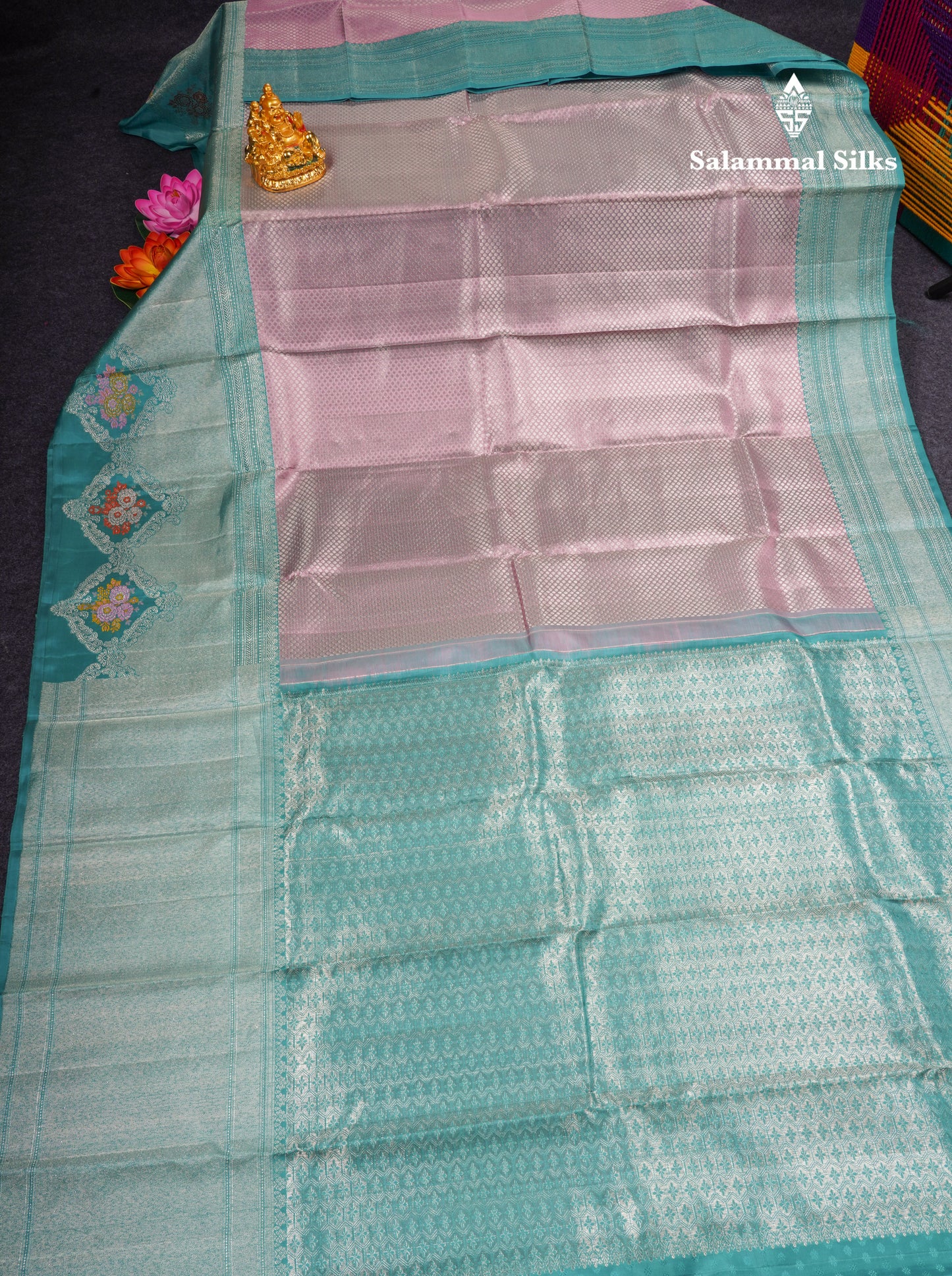 Light Lavender Bridal Pure Kanjivaram Silk Saree With Rexona Menakari Work Border