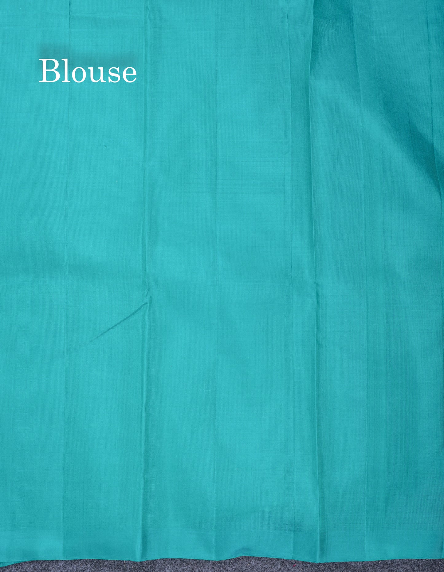 Dual Tone Pinkish Orange Pure Kanjivaram Silk Saree With Contrast Sapphire Green Blouse