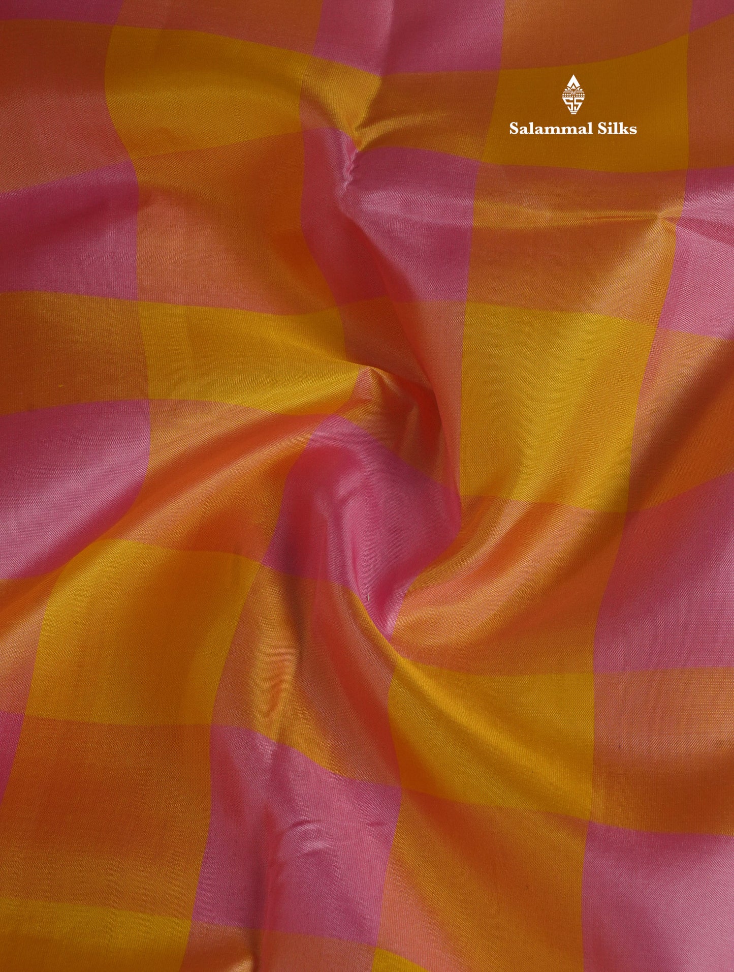 Paalum Pazham Checks Pure Kanjivaram Silk Saree With Contrast Pink Blouse