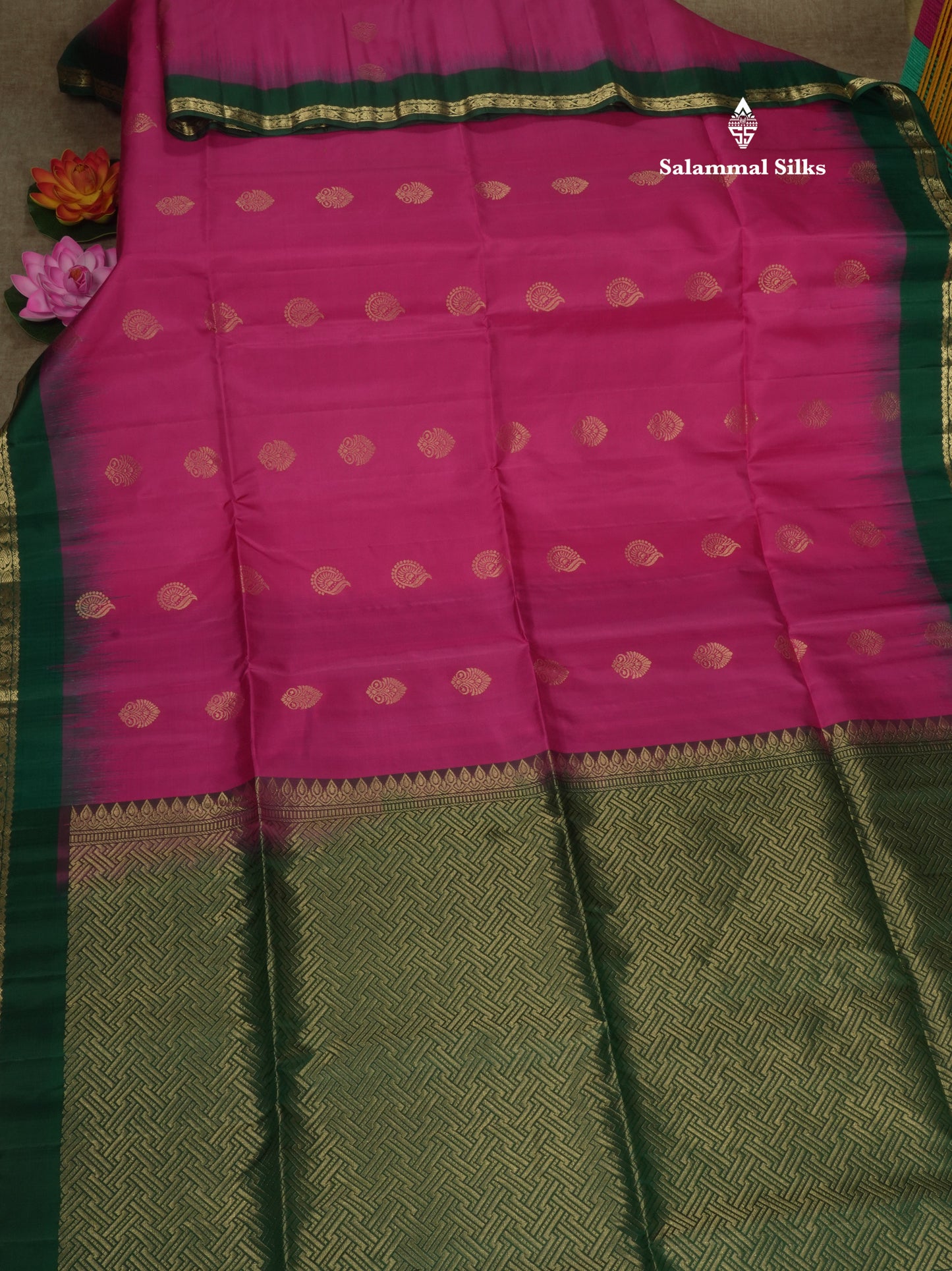 Half White Pure Kanjivaram Soft Silk Saree With Contrast Sky Blue Small Traditional Border