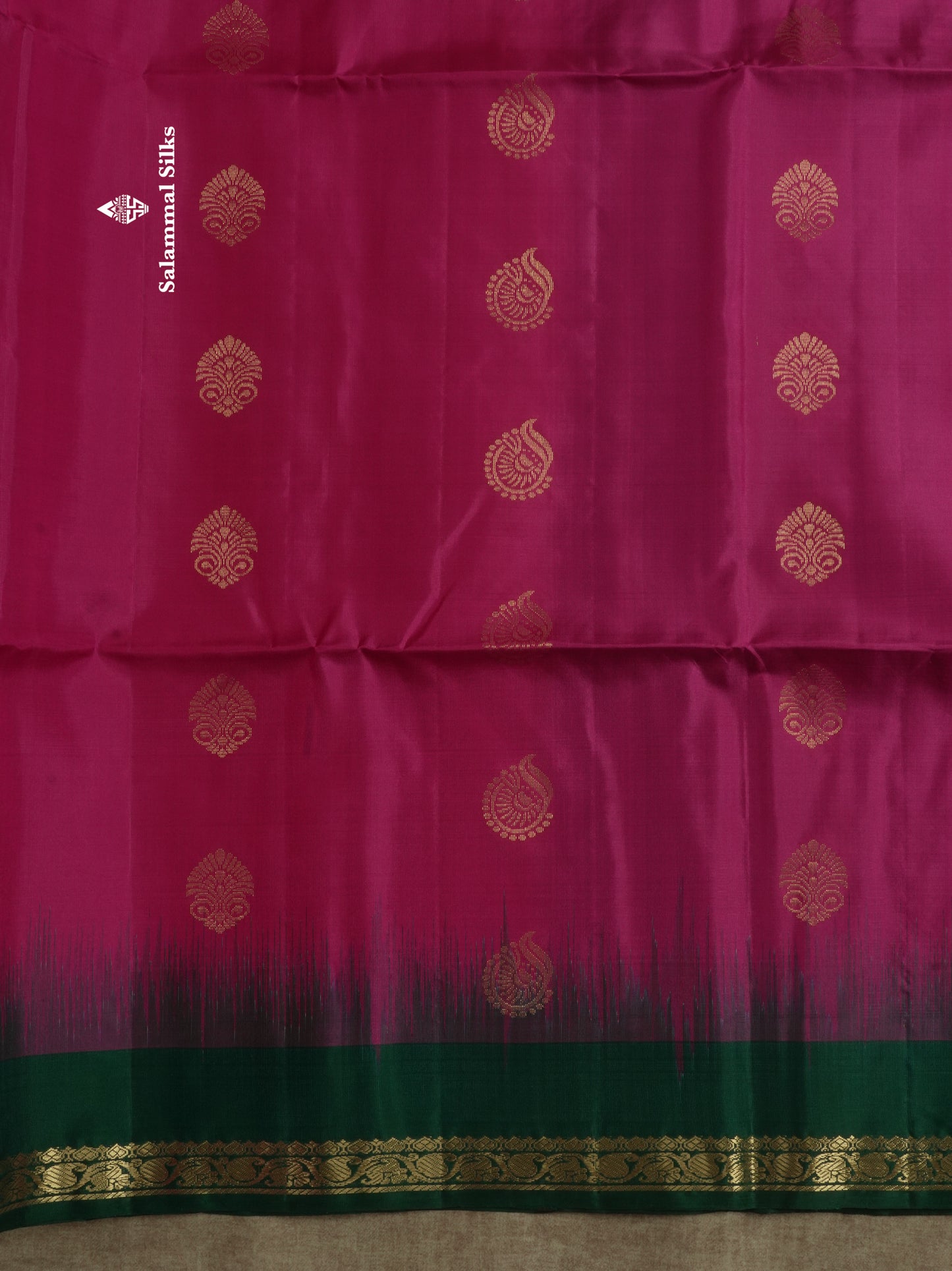 Half White Pure Kanjivaram Soft Silk Saree With Contrast Sky Blue Small Traditional Border