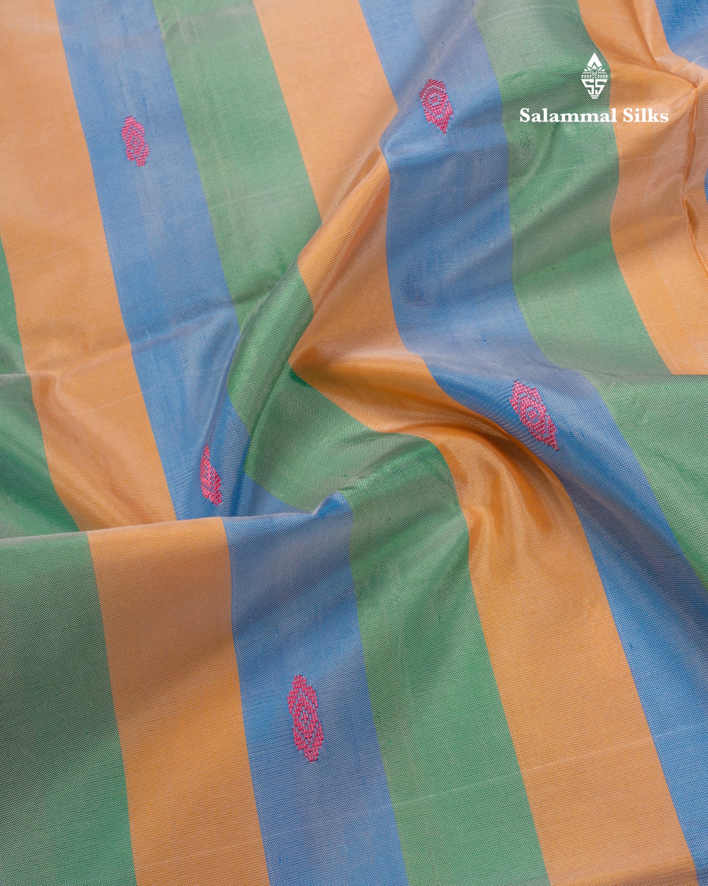 MultiColour Banana Pinth Saree (Vaazhainaar Pattu) With Contrast Dual Tone Light Lavender Blouse