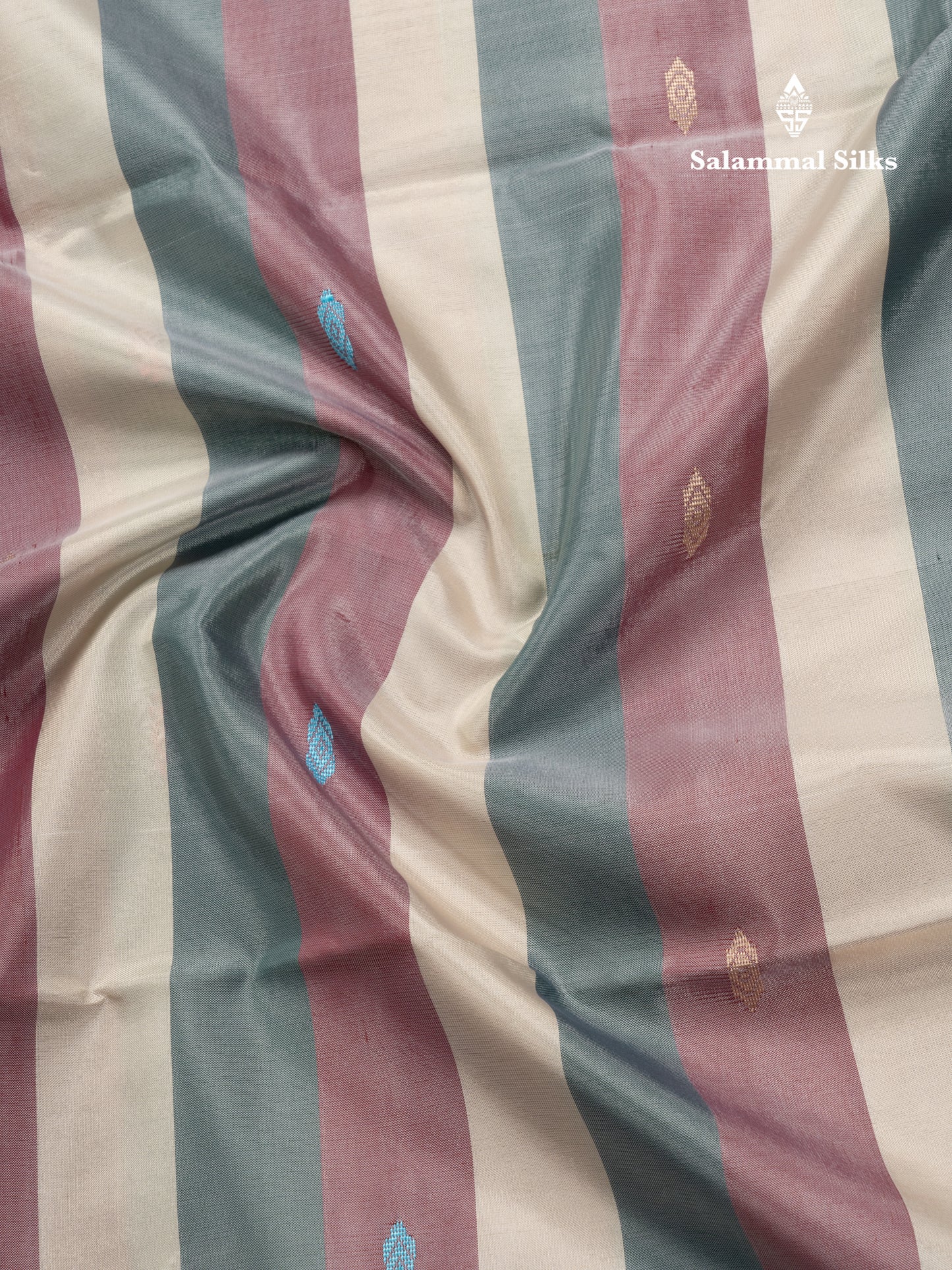 MultiColour Banana Pinth Saree (Vaazhainaar Pattu) With Contrast Dual Tone Light Lavender Blouse