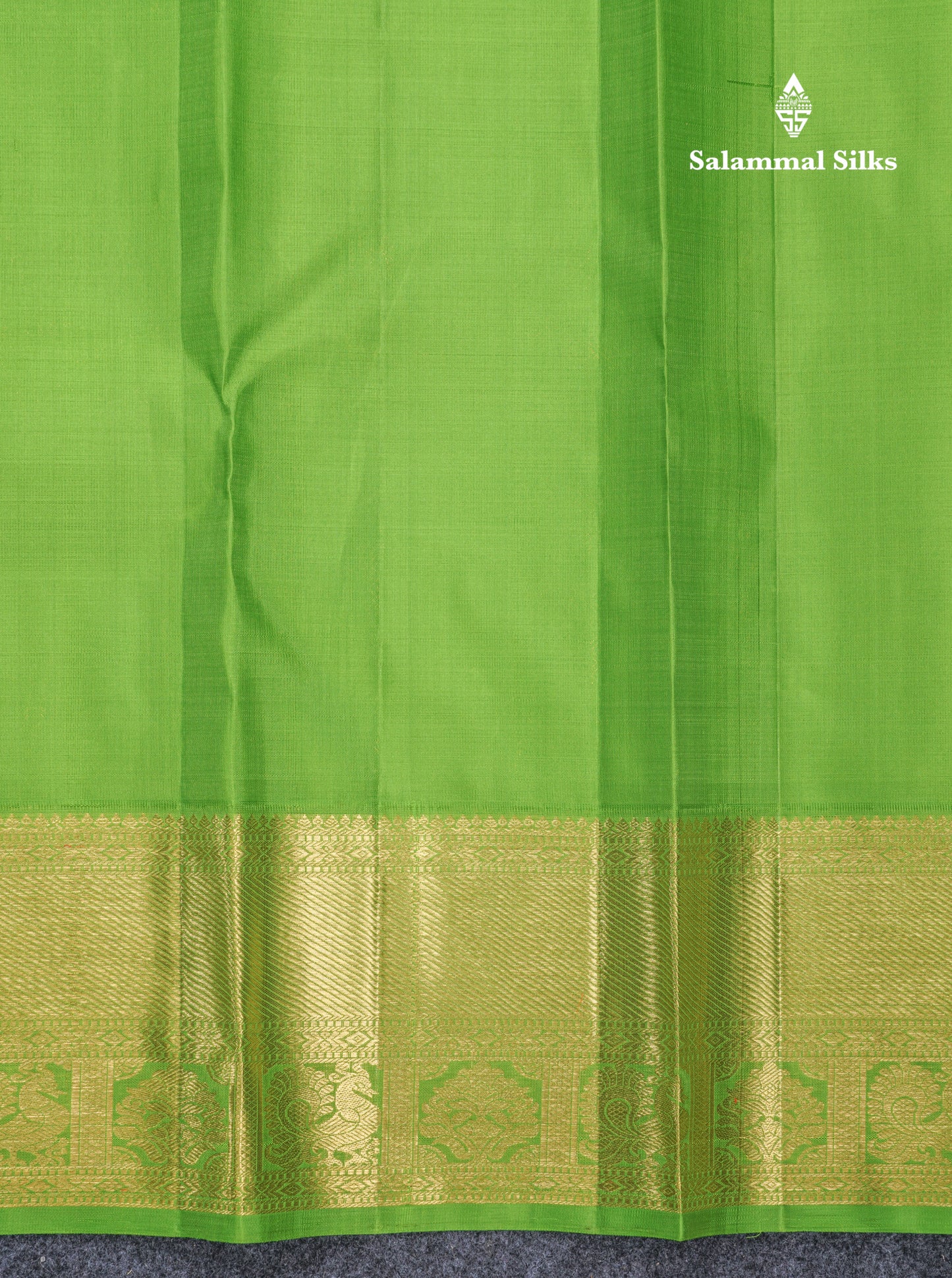 Royal Blue Beautiful Traditional Buttas Pure Kanjivaram Silk Saree With Parrot Green Evening Morning Korvai Border