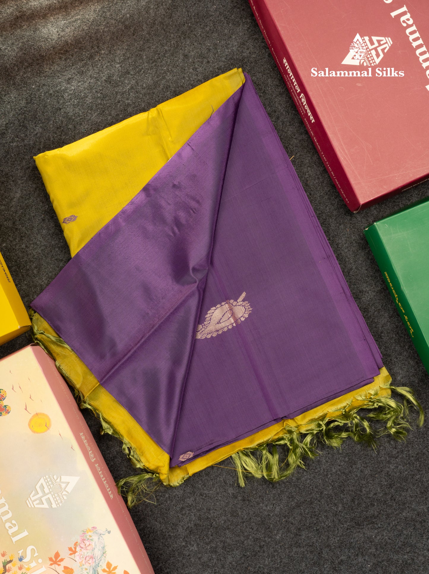 Purple Banana Pinth Saree (Vaazhainaar Pattu) With Contrast Manthulir Yellow Blouse