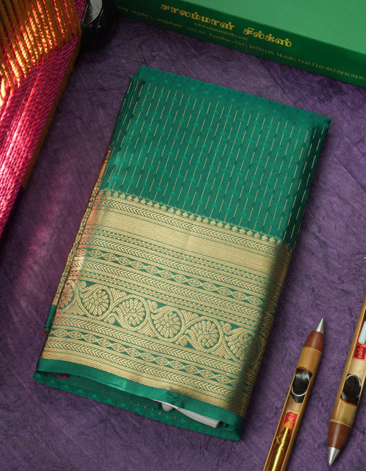 Peacock Green Pure Kanjivaram Silk Saree With Traditional Gold Zari Border