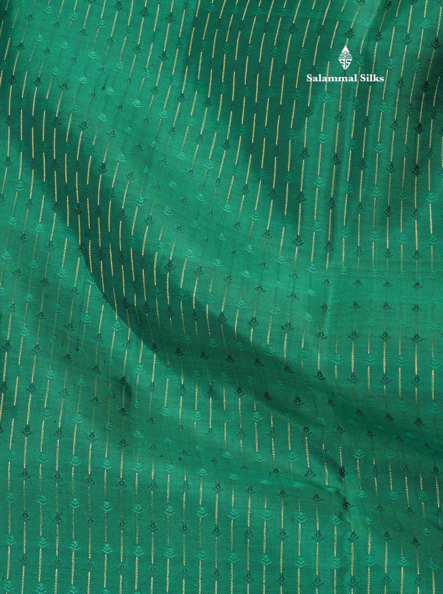 Peacock Green Pure Kanjivaram Silk Saree With Traditional Gold Zari Border