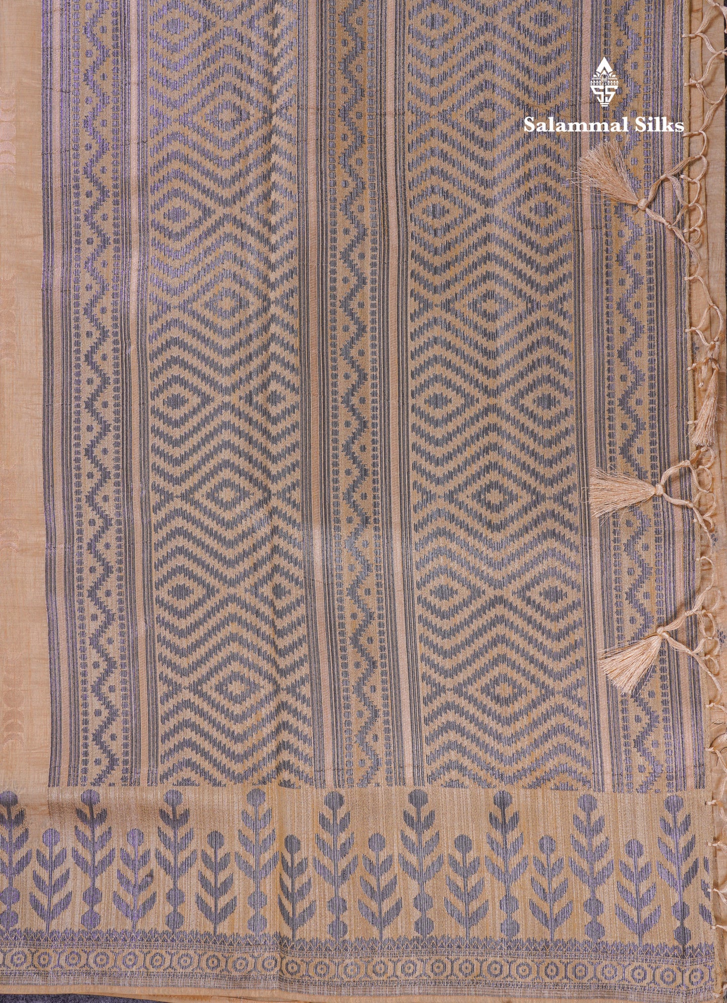 Beautiful Light Pink Semi Raw Silk Saree With Fancy Border