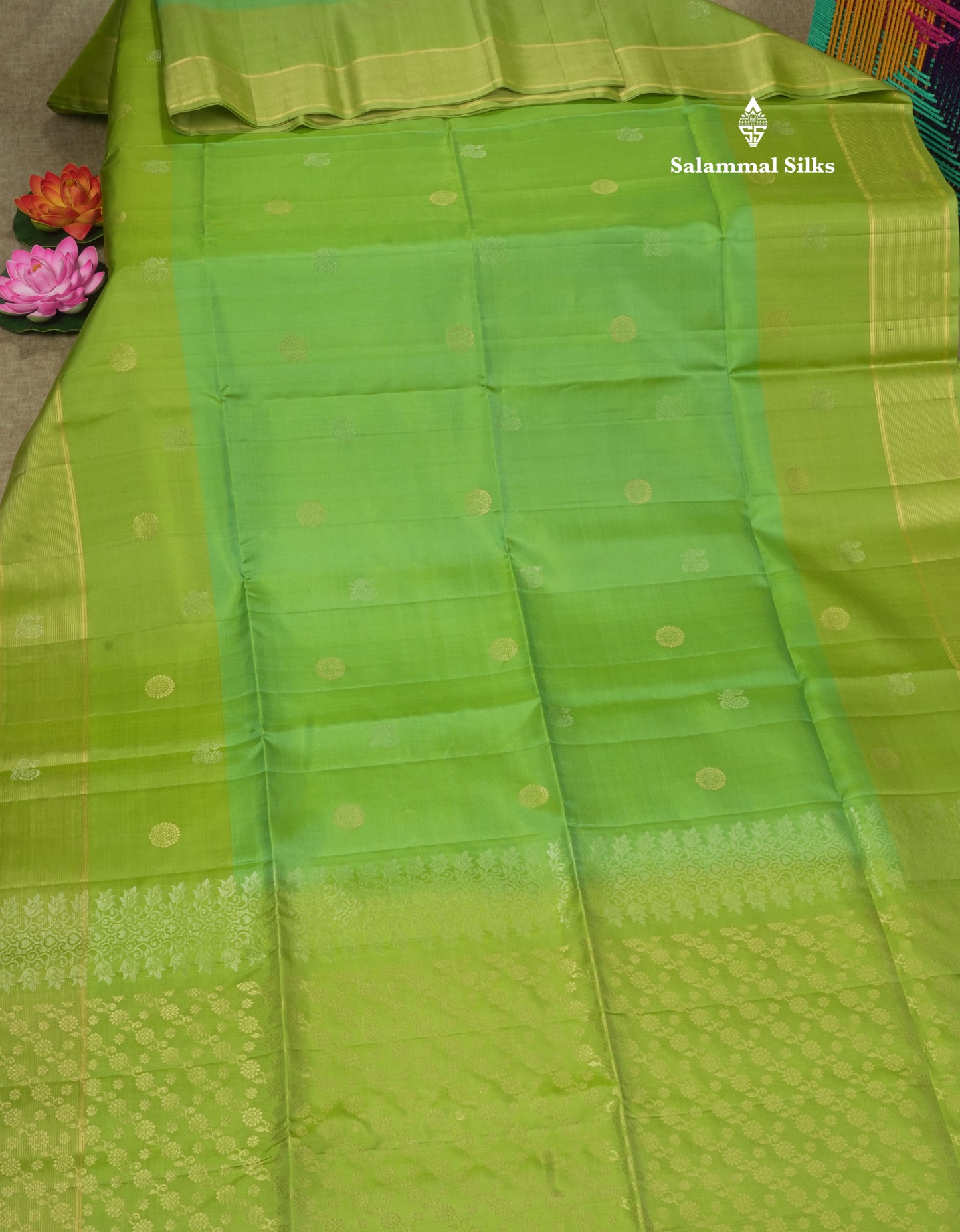 Beautiful Light Green Pure Kanjivaram Soft Silk Saree With Contrast Light Elaichi Green Border