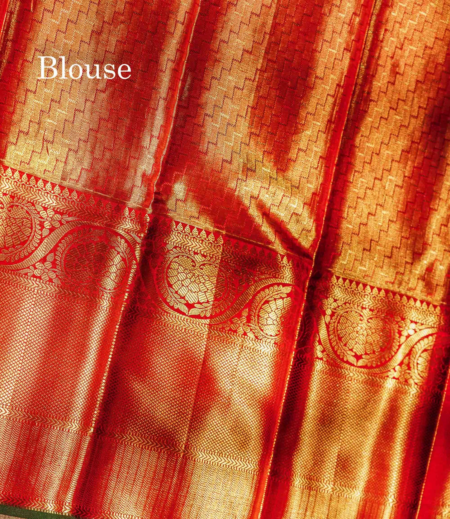 Manthulir Green Pure Kanjivaram Silk Saree With Contrast Red Border