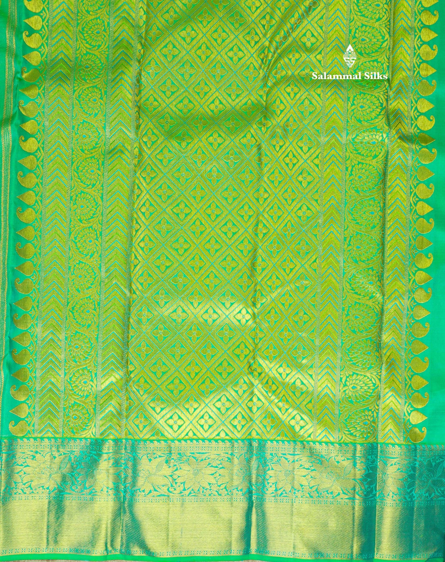 Parrot Green Pure Kanjivaram 2G Zari Silk Saree With Contrast Rexona Green Border