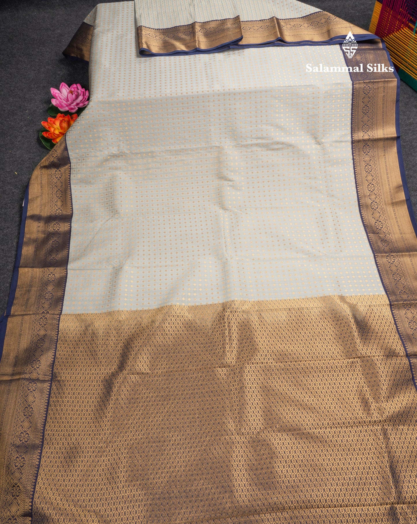 1000 Buttas Grey White Semi Silk Saree With Contrast Navy Blue Border