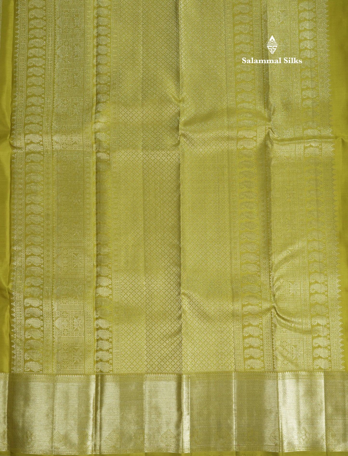 Manthulir Green Pure Kanjivaram Silk Saree With Gold Zari Border