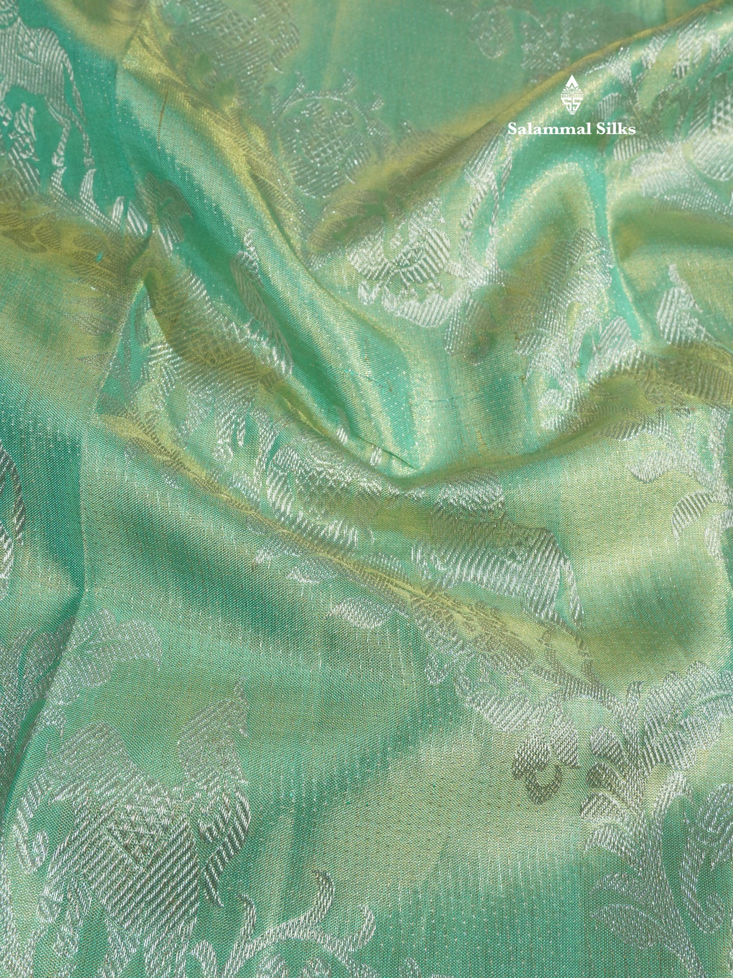 Beautiful Rexona Green Tissue Pure Kanjivaram Silk Saree With Contrast Red Border