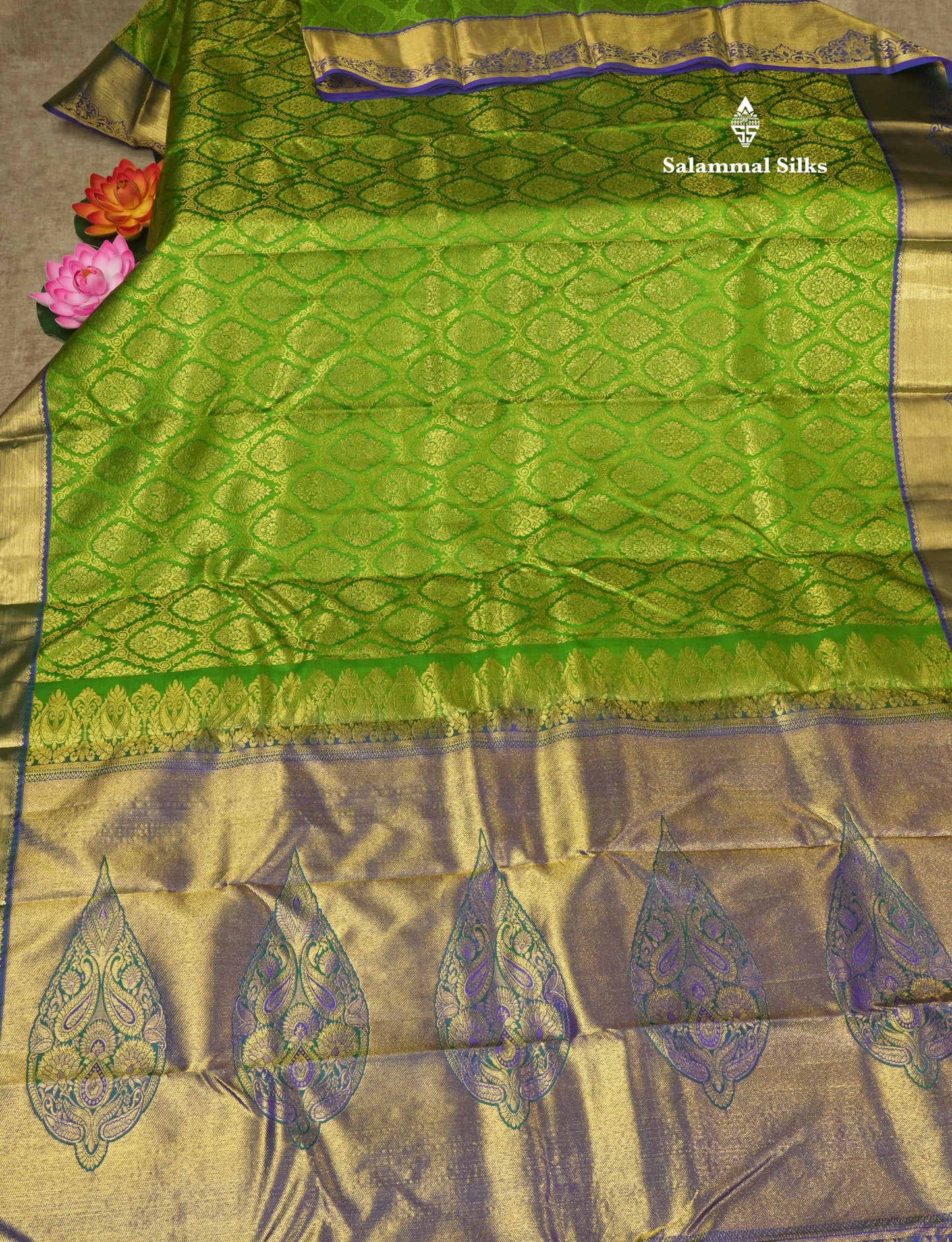Parrot Green Beautiful Bridal Pure Kanjivaram Silk Saree With Contrast Royal Blue Border