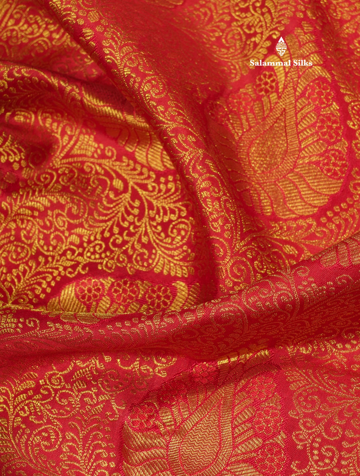 Beautiful Red Grand Bridal Pure Kanjivaram Silk Saree With Gold Zari Border