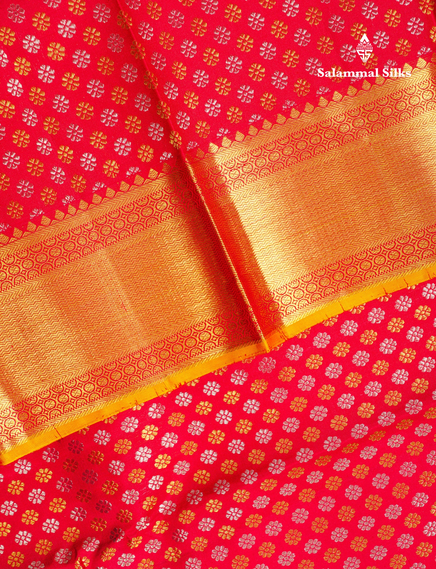 Beautiful Red Bridal Pure Kanjivaram Silk Saree With Traditional Self Border